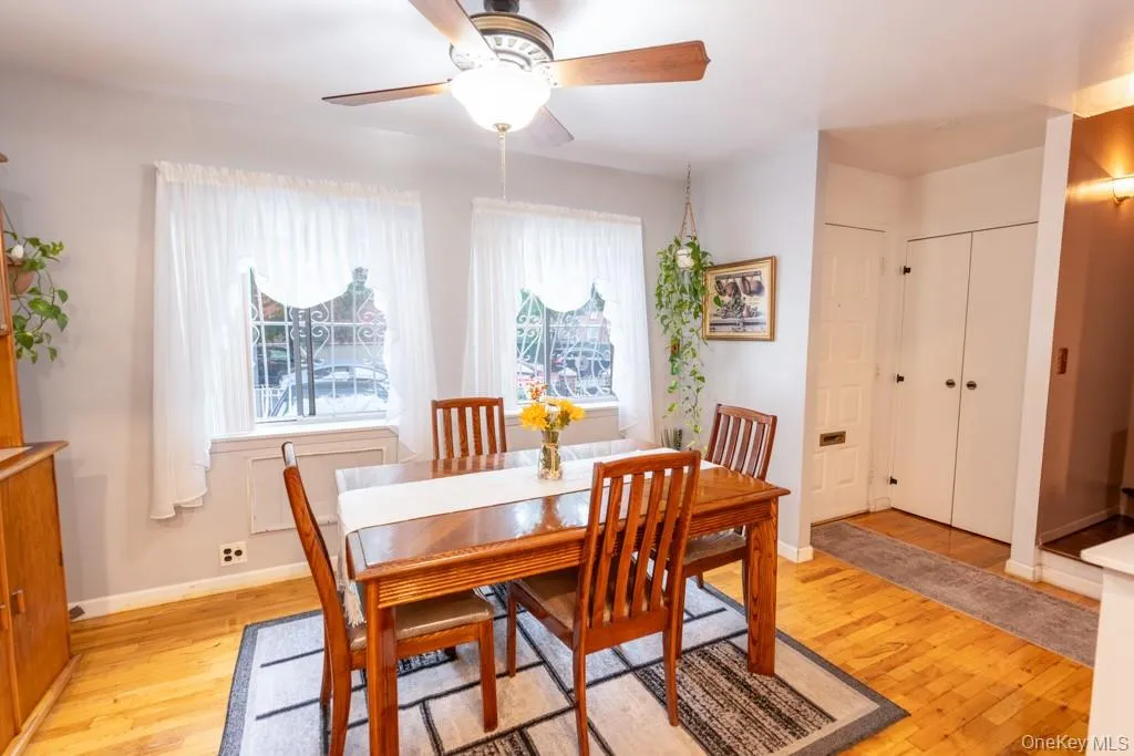 2175 Hughes Avenue, New York, NY, 3 Bedrooms Bedrooms, 7 Rooms Rooms,1 BathroomBathrooms,Residential,For Rent,Hughes,0,1042469 2175 Hughes Avenue, New York, NY, 3 Bedrooms Bedrooms, 7 Rooms Rooms,1 BathroomBathrooms,Residential,For Rent,Hughes,0,1042469