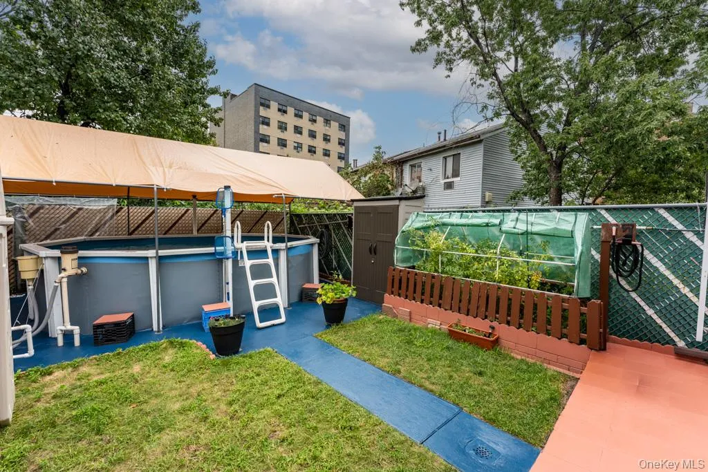 2175 Hughes Avenue, New York, NY, 3 Bedrooms Bedrooms, 7 Rooms Rooms,1 BathroomBathrooms,Residential,For Rent,Hughes,0,1042469 2175 Hughes Avenue, New York, NY, 3 Bedrooms Bedrooms, 7 Rooms Rooms,1 BathroomBathrooms,Residential,For Rent,Hughes,0,1042469