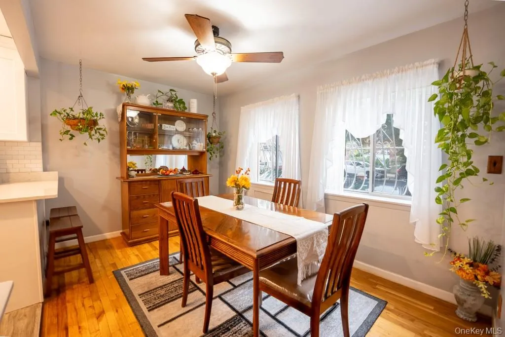 2175 Hughes Avenue, New York, NY, 3 Bedrooms Bedrooms, 7 Rooms Rooms,1 BathroomBathrooms,Residential,For Rent,Hughes,0,1042469 2175 Hughes Avenue, New York, NY, 3 Bedrooms Bedrooms, 7 Rooms Rooms,1 BathroomBathrooms,Residential,For Rent,Hughes,0,1042469