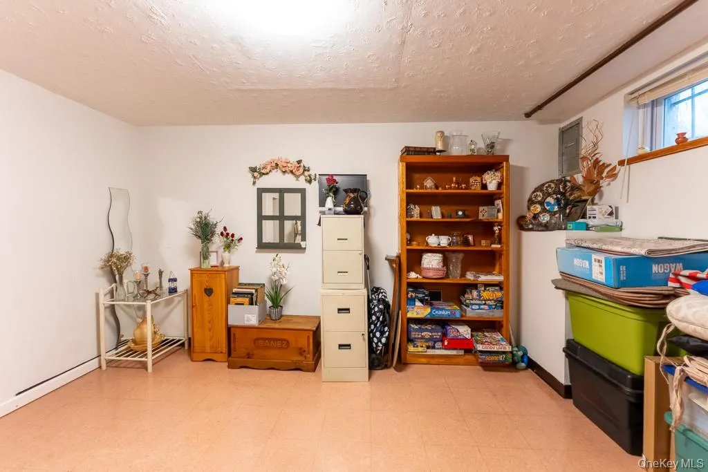 2175 Hughes Avenue, New York, NY, 3 Bedrooms Bedrooms, 7 Rooms Rooms,1 BathroomBathrooms,Residential,For Rent,Hughes,0,1042469 2175 Hughes Avenue, New York, NY, 3 Bedrooms Bedrooms, 7 Rooms Rooms,1 BathroomBathrooms,Residential,For Rent,Hughes,0,1042469