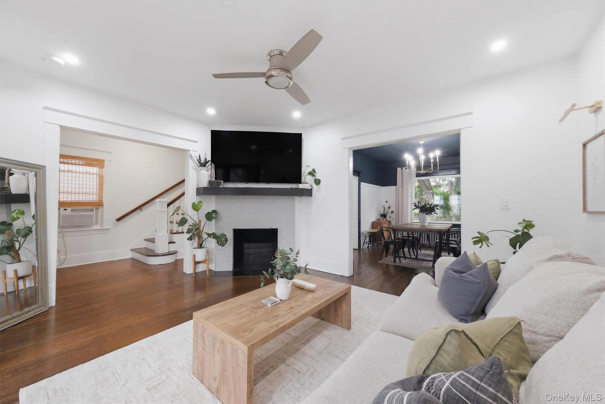 19 Forsythe Place, Newburgh (city), NY, 5 Bedrooms Bedrooms, 9 Rooms Rooms,1 BathroomBathrooms,Residential,For Rent,Forsythe,0,1042470 19 Forsythe Place, Newburgh (city), NY, 5 Bedrooms Bedrooms, 9 Rooms Rooms,1 BathroomBathrooms,Residential,For Rent,Forsythe,0,1042470