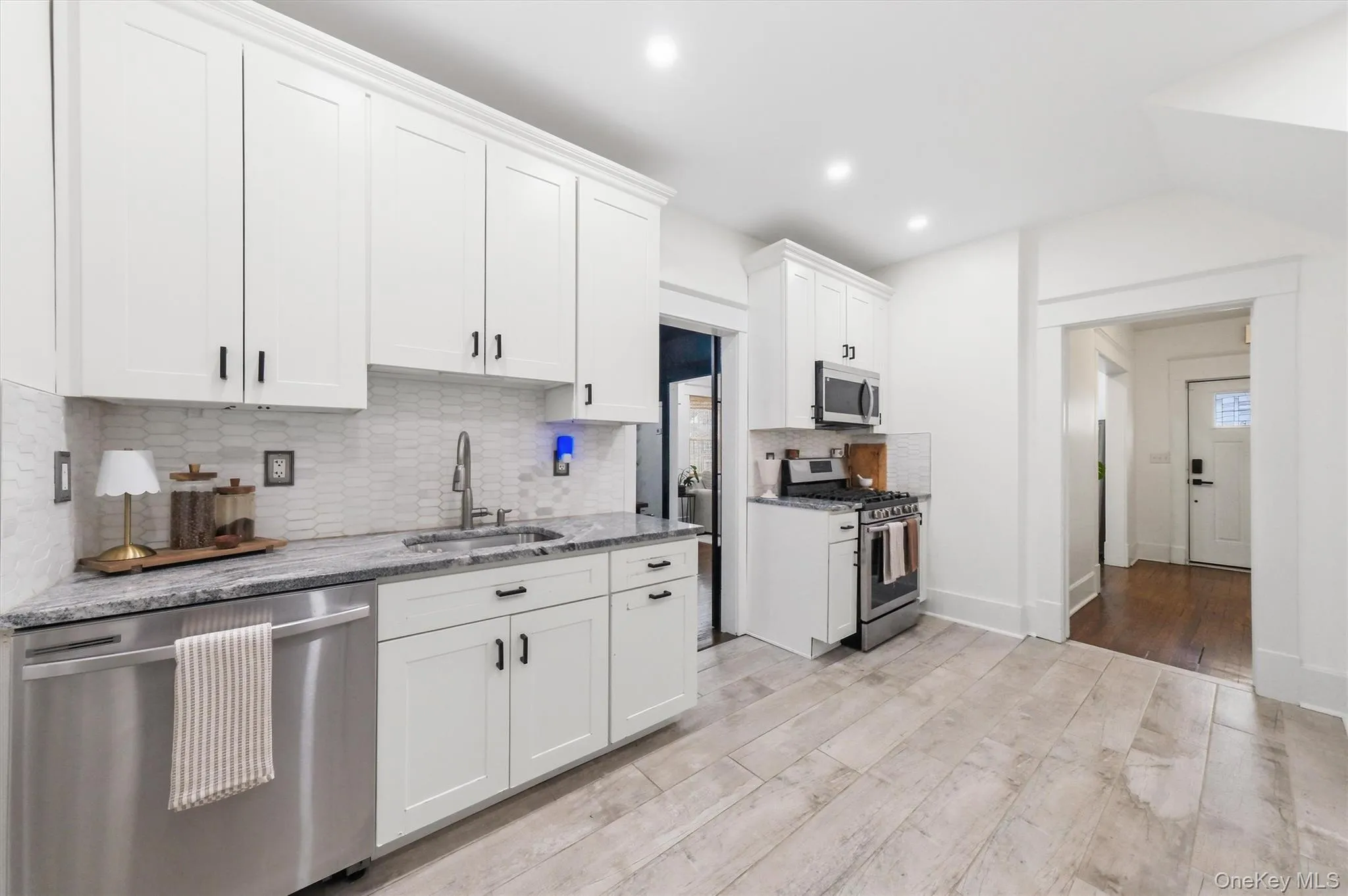 19 Forsythe Place, Newburgh (city), NY, 5 Bedrooms Bedrooms, 9 Rooms Rooms,1 BathroomBathrooms,Residential,For Rent,Forsythe,0,1042470 19 Forsythe Place, Newburgh (city), NY, 5 Bedrooms Bedrooms, 9 Rooms Rooms,1 BathroomBathrooms,Residential,For Rent,Forsythe,0,1042470