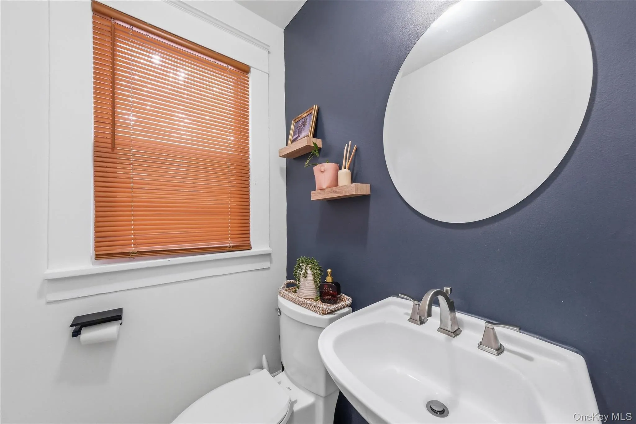 19 Forsythe Place, Newburgh (city), NY, 5 Bedrooms Bedrooms, 9 Rooms Rooms,1 BathroomBathrooms,Residential,For Rent,Forsythe,0,1042470 19 Forsythe Place, Newburgh (city), NY, 5 Bedrooms Bedrooms, 9 Rooms Rooms,1 BathroomBathrooms,Residential,For Rent,Forsythe,0,1042470