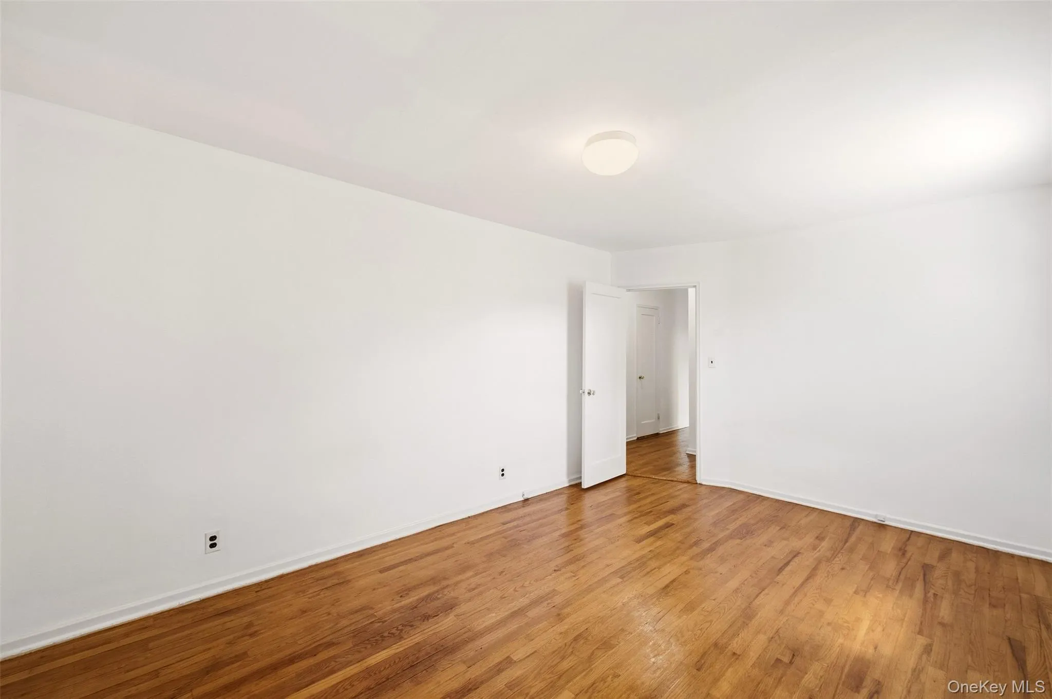 200 Village Avenue, Hempstead, NY, 1 Bedroom Bedrooms, 3 Rooms Rooms,1 BathroomBathrooms,Residential,For Rent,Village,0,1042473 200 Village Avenue, Hempstead, NY, 1 Bedroom Bedrooms, 3 Rooms Rooms,1 BathroomBathrooms,Residential,For Rent,Village,0,1042473