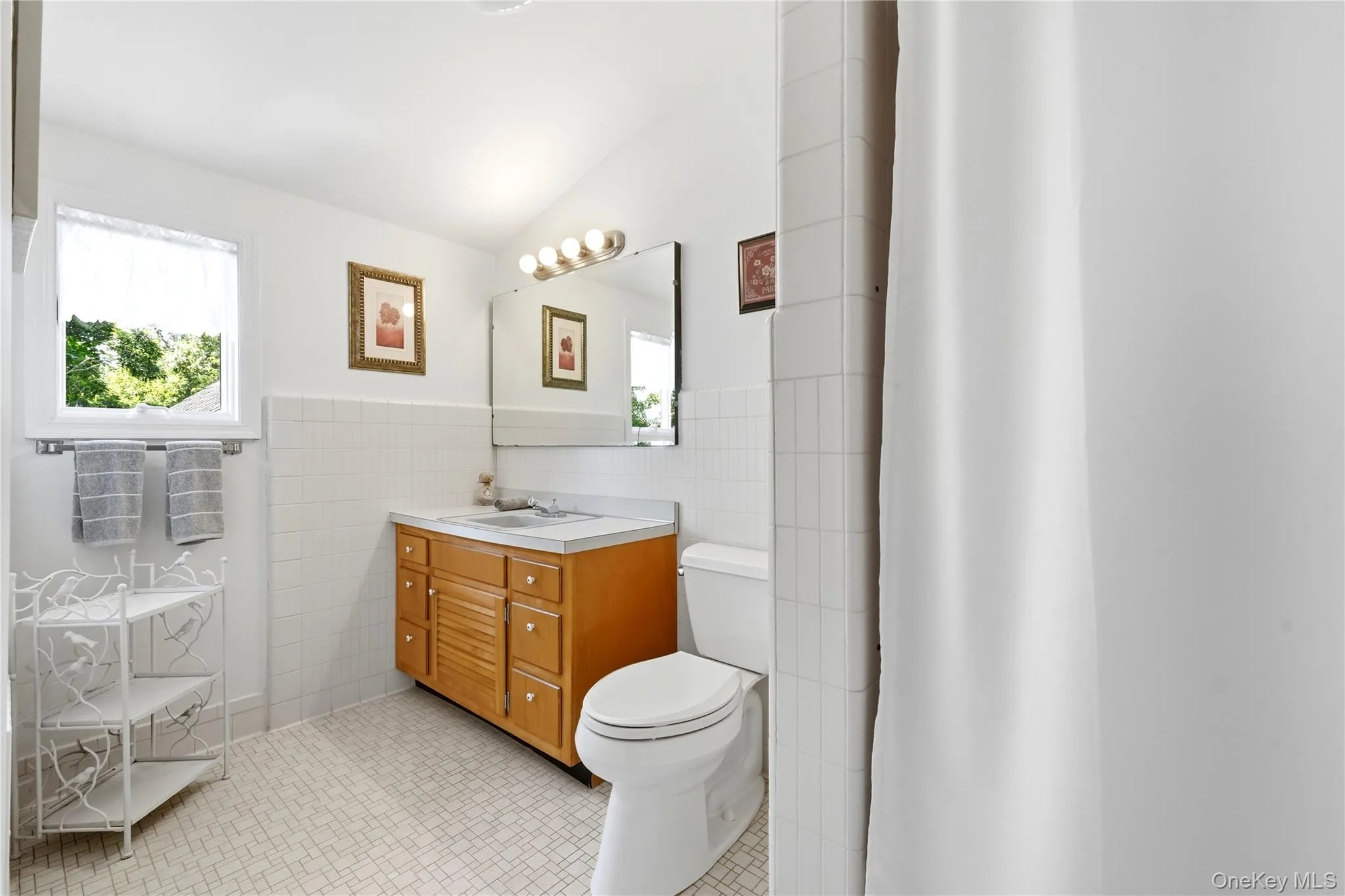 107 Lake Shore Drive, Brookhaven, NY, 4 Bedrooms Bedrooms, 12 Rooms Rooms,3 BathroomsBathrooms,Residential,For Rent,Lake Shore,0,1042478 107 Lake Shore Drive, Brookhaven, NY, 4 Bedrooms Bedrooms, 12 Rooms Rooms,3 BathroomsBathrooms,Residential,For Rent,Lake Shore,0,1042478