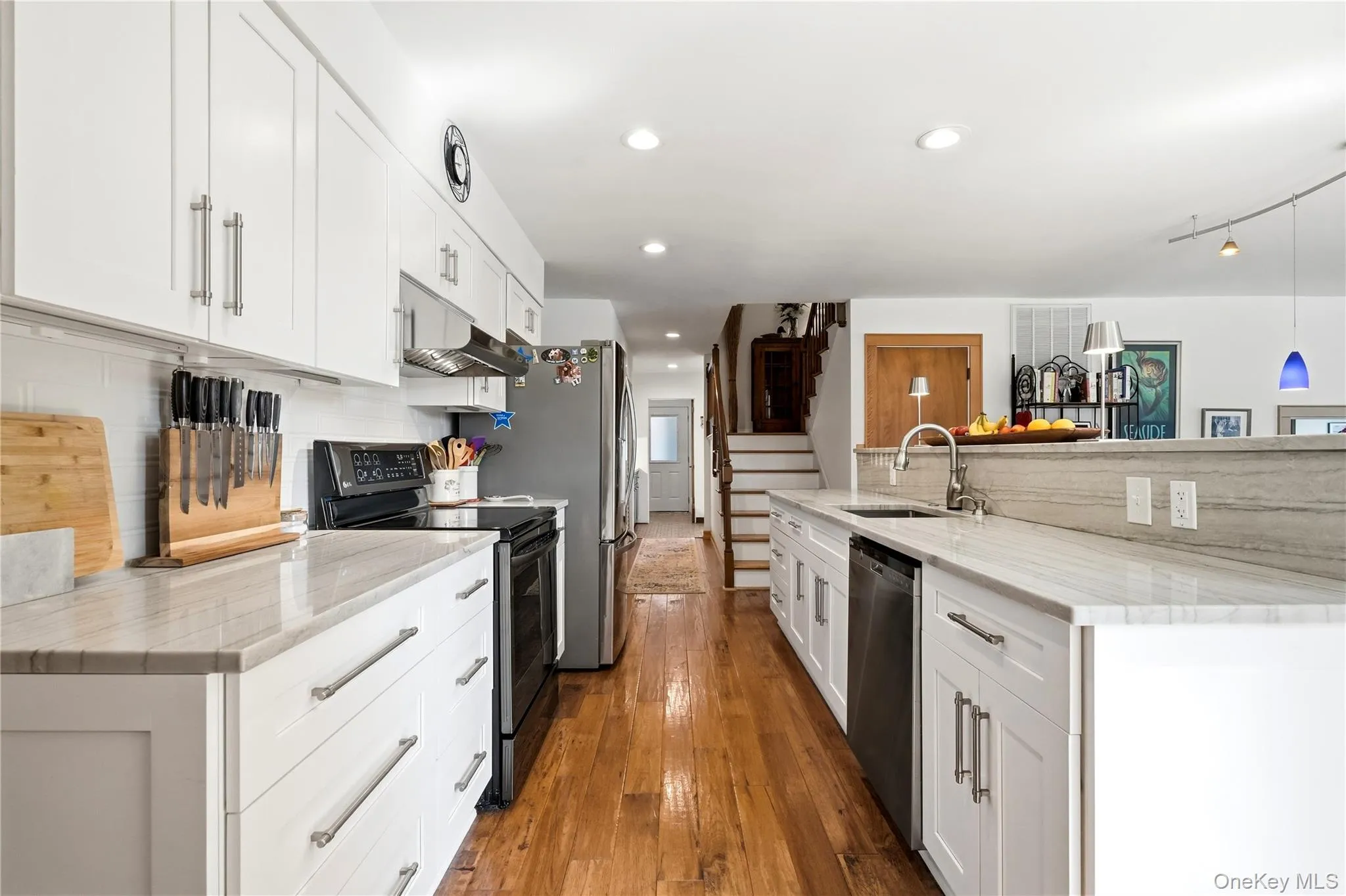 107 Lake Shore Drive, Brookhaven, NY, 4 Bedrooms Bedrooms, 12 Rooms Rooms,3 BathroomsBathrooms,Residential,For Rent,Lake Shore,0,1042478 107 Lake Shore Drive, Brookhaven, NY, 4 Bedrooms Bedrooms, 12 Rooms Rooms,3 BathroomsBathrooms,Residential,For Rent,Lake Shore,0,1042478