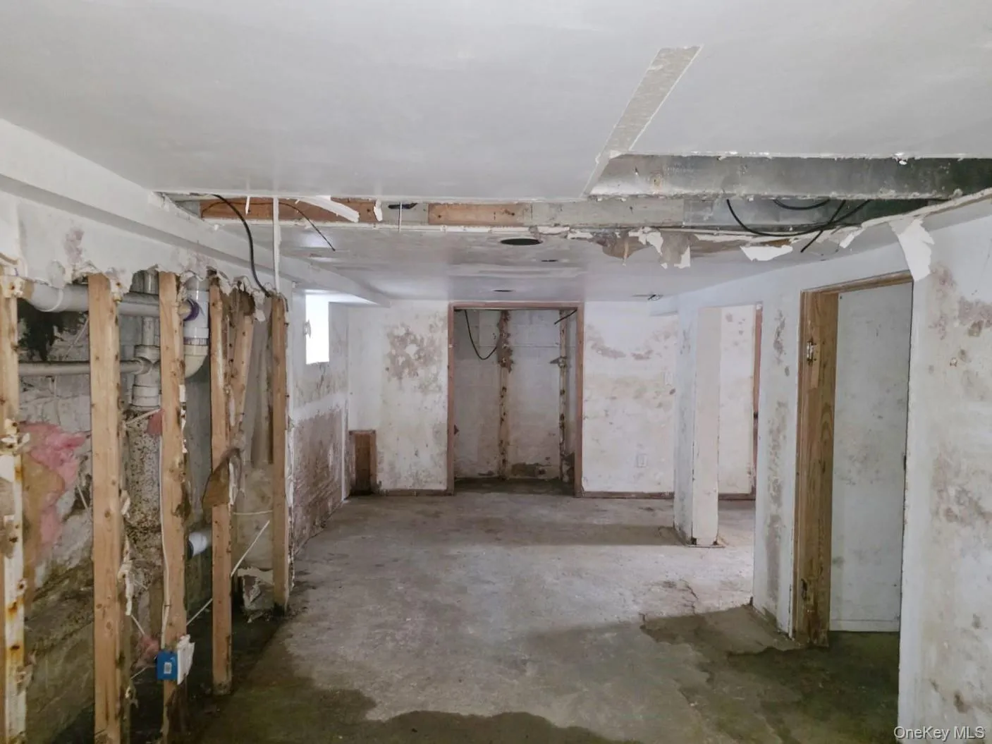 26 Gordon Place, Hempstead, NY, 2 Bedrooms Bedrooms, 6 Rooms Rooms,2 BathroomsBathrooms,Residential,For Rent,Gordon,0,1042481 26 Gordon Place, Hempstead, NY, 2 Bedrooms Bedrooms, 6 Rooms Rooms,2 BathroomsBathrooms,Residential,For Rent,Gordon,0,1042481