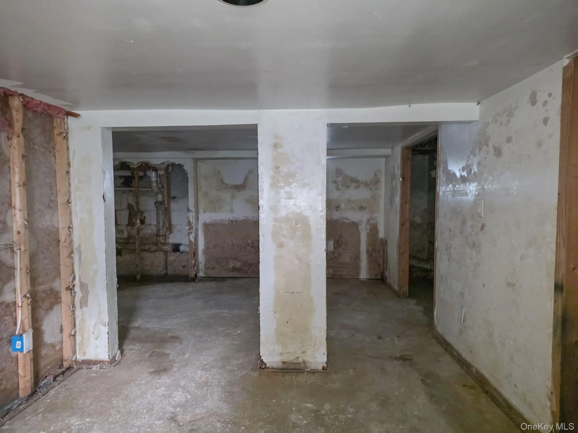 26 Gordon Place, Hempstead, NY, 2 Bedrooms Bedrooms, 6 Rooms Rooms,2 BathroomsBathrooms,Residential,For Rent,Gordon,0,1042481 26 Gordon Place, Hempstead, NY, 2 Bedrooms Bedrooms, 6 Rooms Rooms,2 BathroomsBathrooms,Residential,For Rent,Gordon,0,1042481
