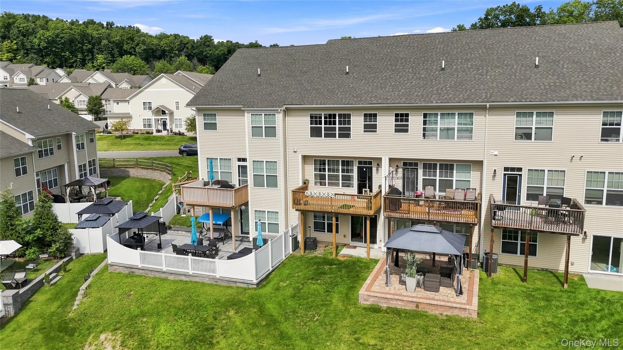 4 Woodrose Court, Middletown, NY, 3 Bedrooms Bedrooms, 6 Rooms Rooms,2 BathroomsBathrooms,Residential,For Rent,Woodrose,0,1042482 4 Woodrose Court, Middletown, NY, 3 Bedrooms Bedrooms, 6 Rooms Rooms,2 BathroomsBathrooms,Residential,For Rent,Woodrose,0,1042482