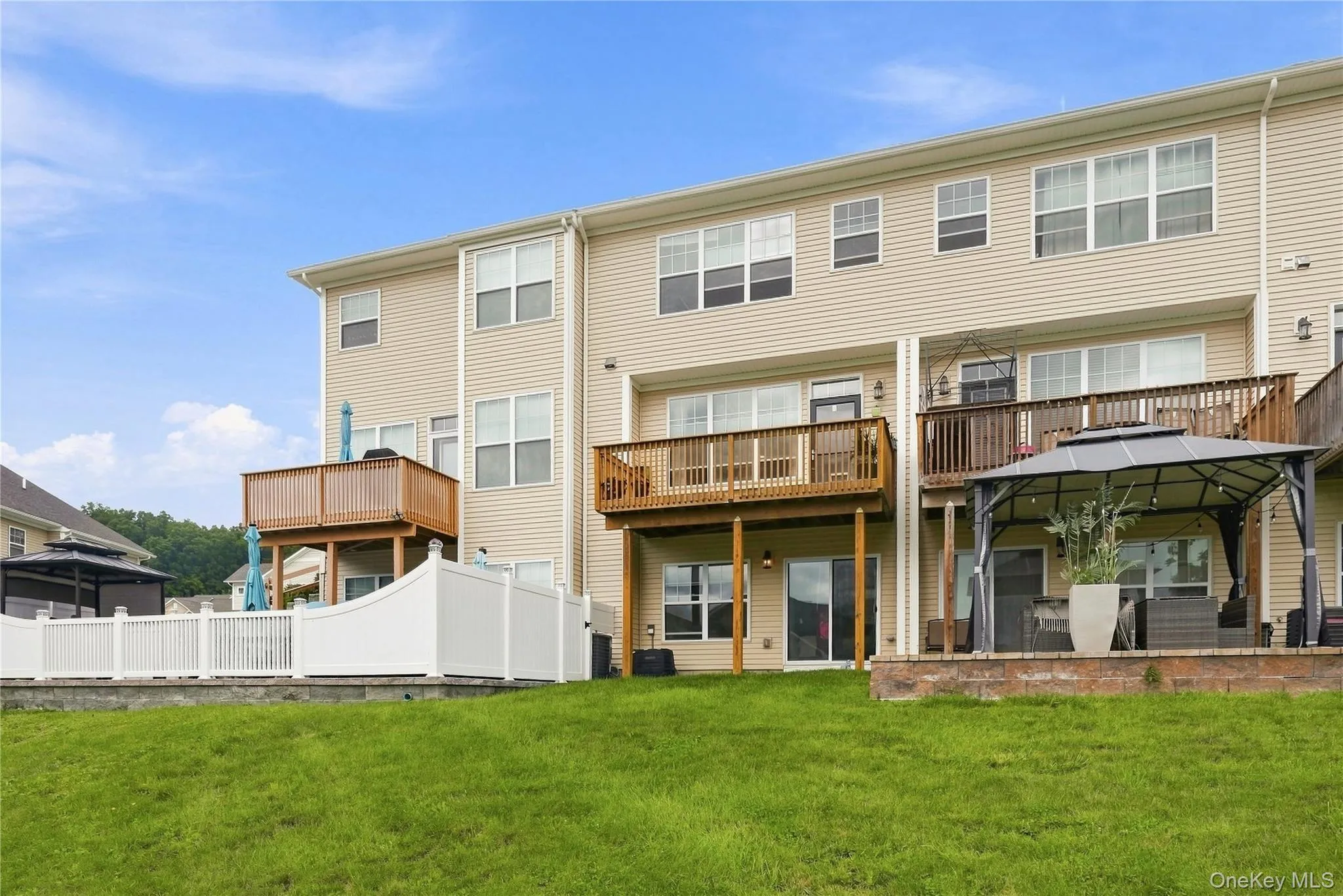 4 Woodrose Court, Middletown, NY, 3 Bedrooms Bedrooms, 6 Rooms Rooms,2 BathroomsBathrooms,Residential,For Rent,Woodrose,0,1042482 4 Woodrose Court, Middletown, NY, 3 Bedrooms Bedrooms, 6 Rooms Rooms,2 BathroomsBathrooms,Residential,For Rent,Woodrose,0,1042482