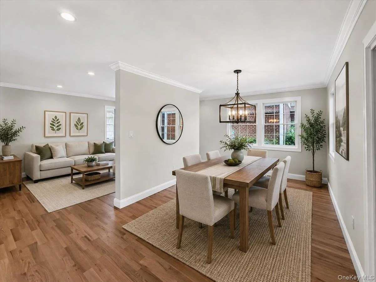 5 Elm Avenue, Hempstead, NY, 4 Bedrooms Bedrooms, 9 Rooms Rooms,3 BathroomsBathrooms,Residential,For Rent,Elm,0,1042484 5 Elm Avenue, Hempstead, NY, 4 Bedrooms Bedrooms, 9 Rooms Rooms,3 BathroomsBathrooms,Residential,For Rent,Elm,0,1042484