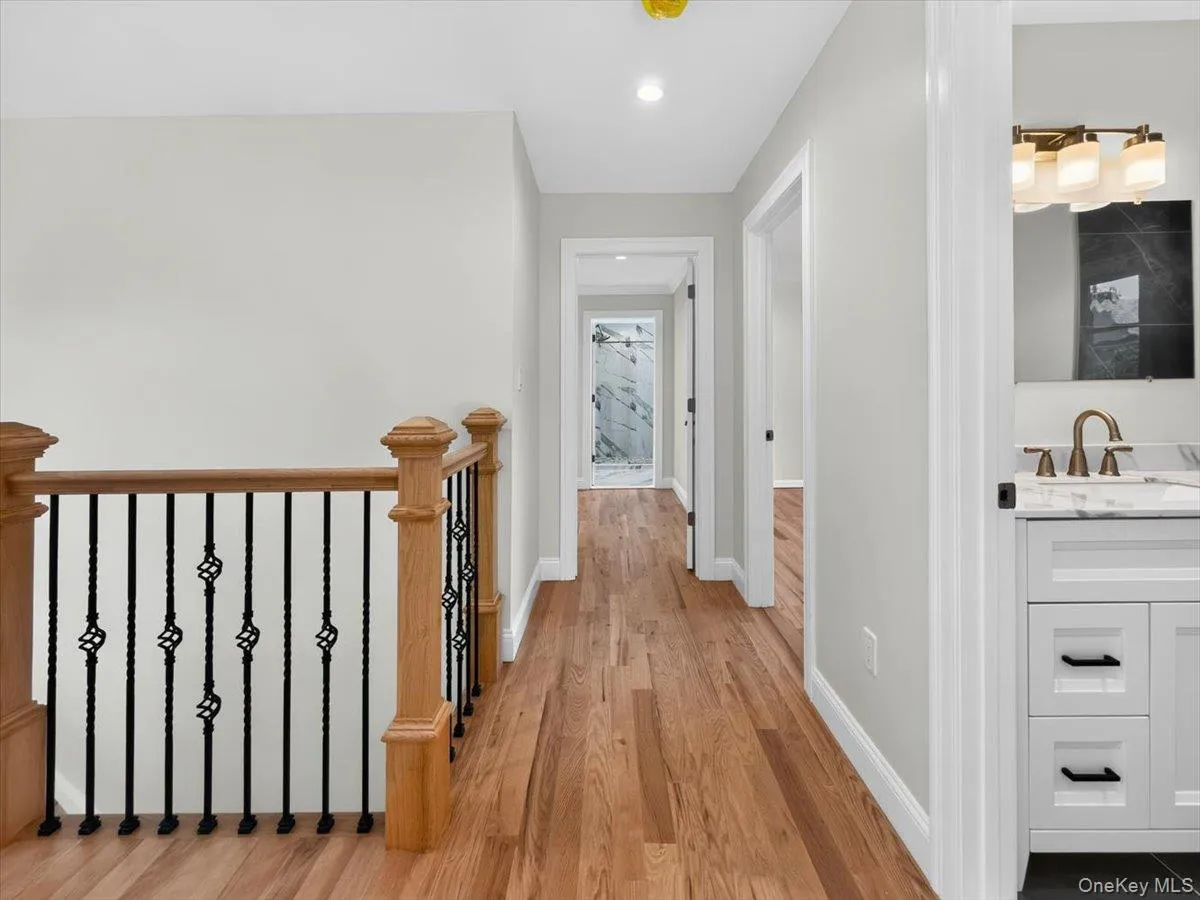 5 Elm Avenue, Hempstead, NY, 4 Bedrooms Bedrooms, 9 Rooms Rooms,3 BathroomsBathrooms,Residential,For Rent,Elm,0,1042484 5 Elm Avenue, Hempstead, NY, 4 Bedrooms Bedrooms, 9 Rooms Rooms,3 BathroomsBathrooms,Residential,For Rent,Elm,0,1042484