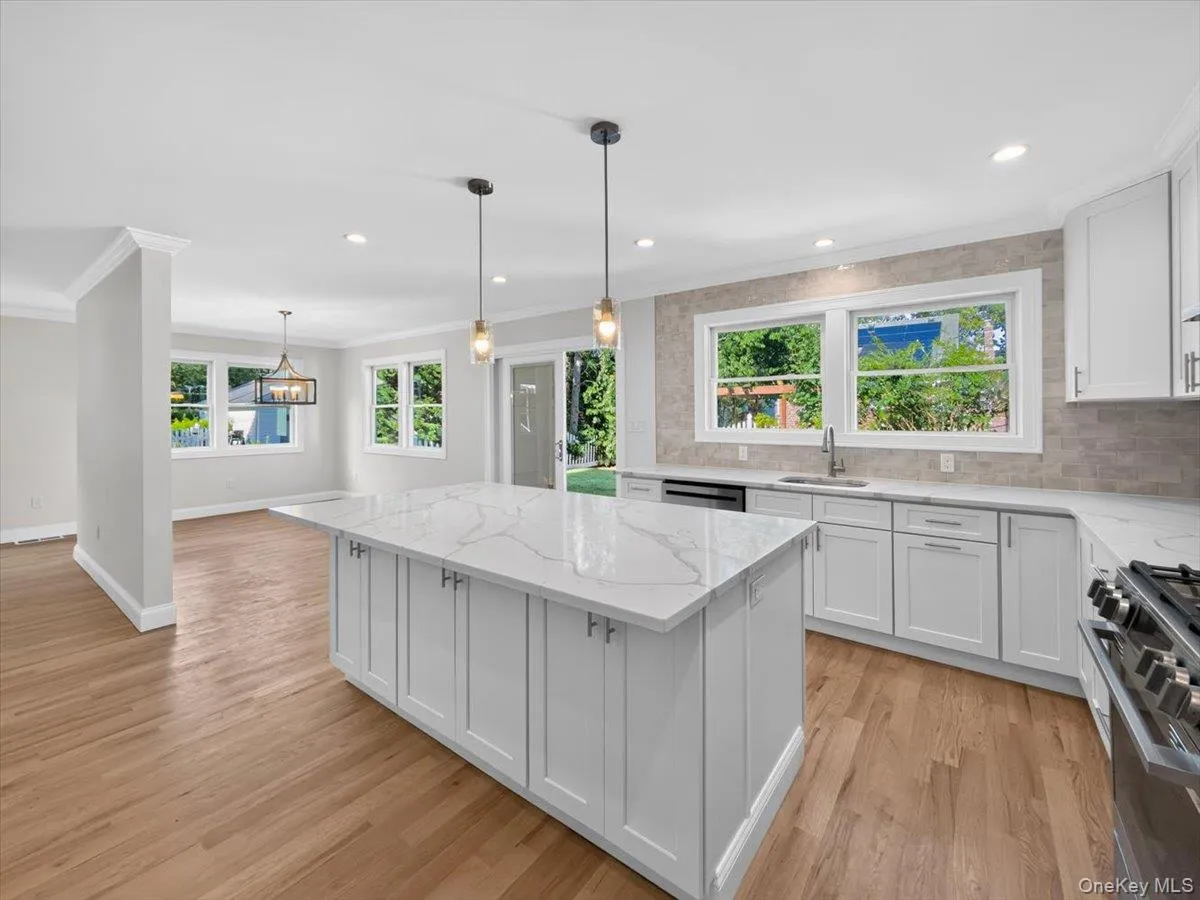 5 Elm Avenue, Hempstead, NY, 4 Bedrooms Bedrooms, 9 Rooms Rooms,3 BathroomsBathrooms,Residential,For Rent,Elm,0,1042484 5 Elm Avenue, Hempstead, NY, 4 Bedrooms Bedrooms, 9 Rooms Rooms,3 BathroomsBathrooms,Residential,For Rent,Elm,0,1042484