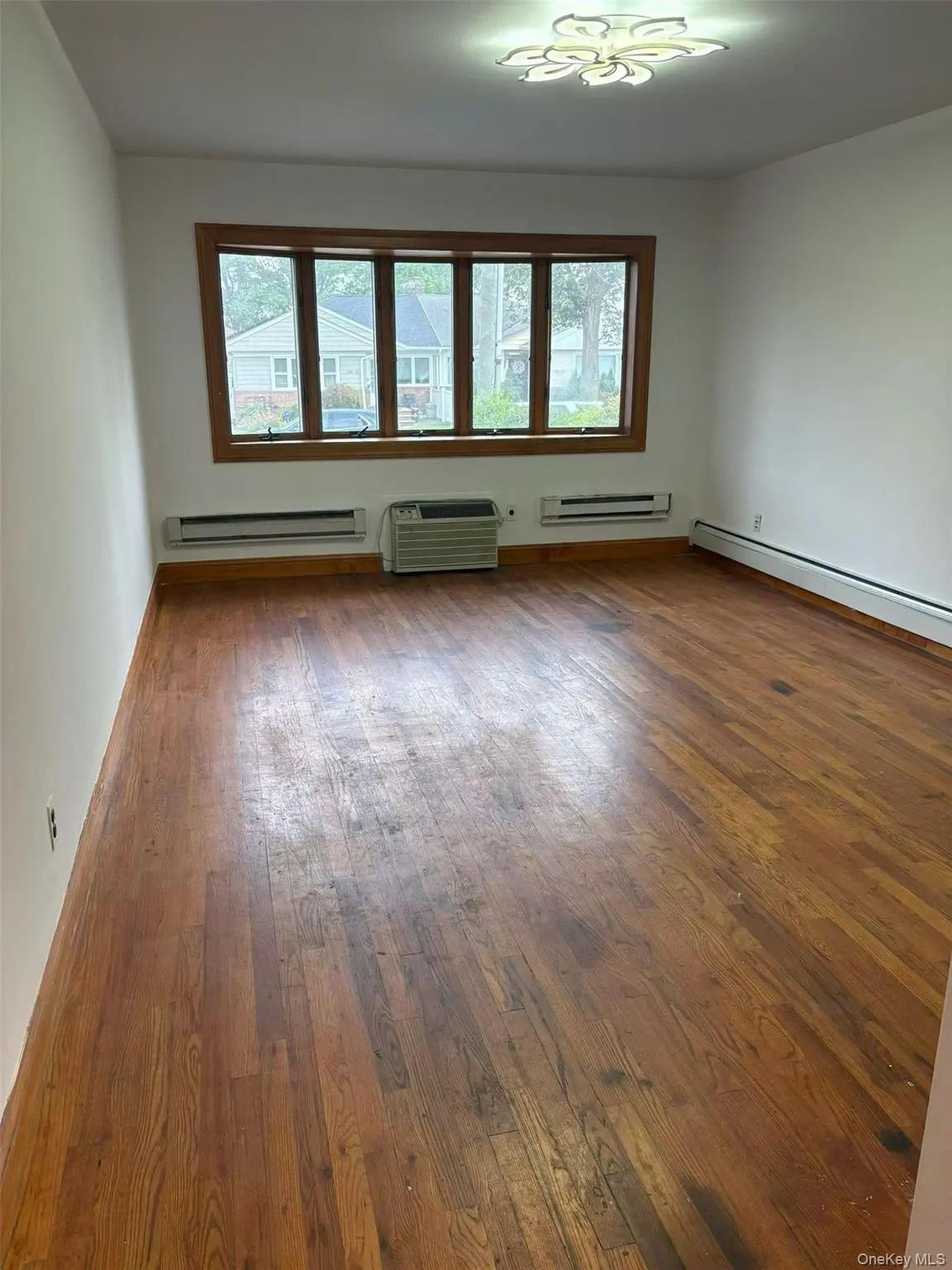 150-35 22nd Avenue, New York, NY, 3 Bedrooms Bedrooms, 6 Rooms Rooms,1 BathroomBathrooms,Residential,For Rent,22nd,0,1042487 150-35 22nd Avenue, New York, NY, 3 Bedrooms Bedrooms, 6 Rooms Rooms,1 BathroomBathrooms,Residential,For Rent,22nd,0,1042487