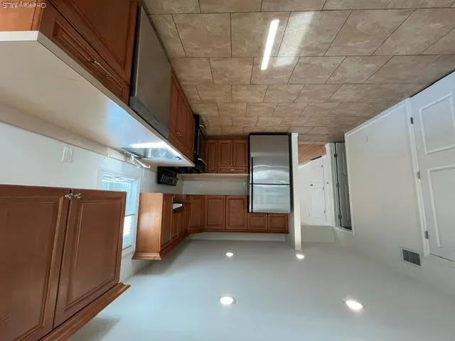45 Avenue A, North Hempstead, NY, 3 Bedrooms Bedrooms, 6 Rooms Rooms,2 BathroomsBathrooms,Residential Lease,For Rent,Avenue A,0,1042488 45 Avenue A, North Hempstead, NY, 3 Bedrooms Bedrooms, 6 Rooms Rooms,2 BathroomsBathrooms,Residential Lease,For Rent,Avenue A,0,1042488