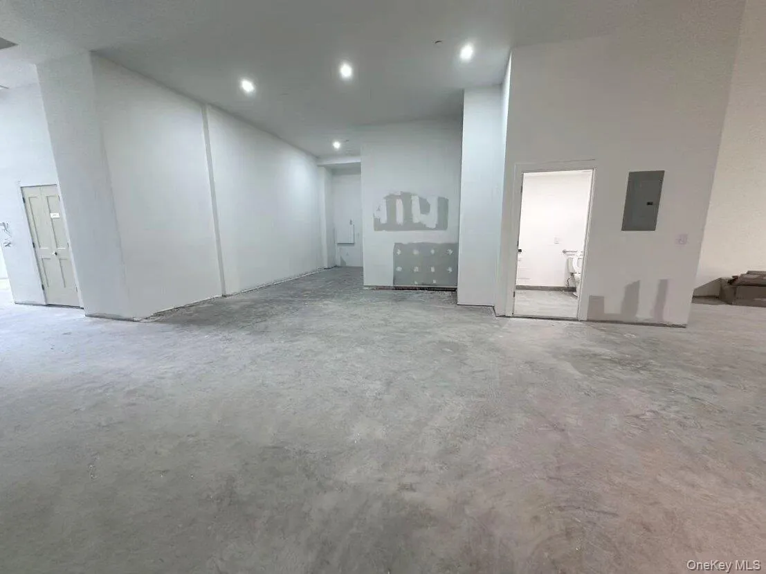 134-11 Franklin Avenue, New York, NY, 2 Bedrooms Bedrooms, 5 Rooms Rooms,2 BathroomsBathrooms,Residential,For Rent,Franklin,0,1042490 134-11 Franklin Avenue, New York, NY, 2 Bedrooms Bedrooms, 5 Rooms Rooms,2 BathroomsBathrooms,Residential,For Rent,Franklin,0,1042490