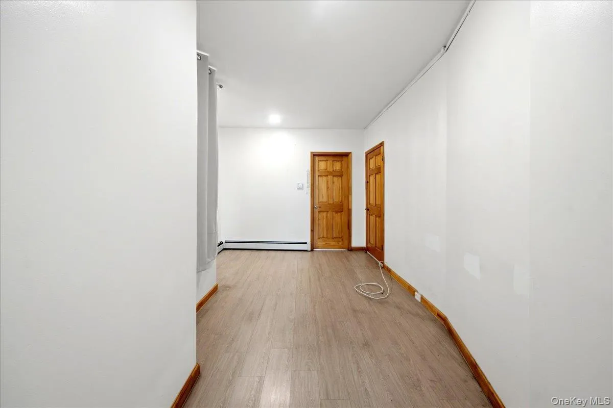 1850 Unionport Road, New York, NY, 1 Bedroom Bedrooms, 4 Rooms Rooms,1 BathroomBathrooms,Residential Lease,For Rent,Unionport,0,1042492 1850 Unionport Road, New York, NY, 1 Bedroom Bedrooms, 4 Rooms Rooms,1 BathroomBathrooms,Residential Lease,For Rent,Unionport,0,1042492