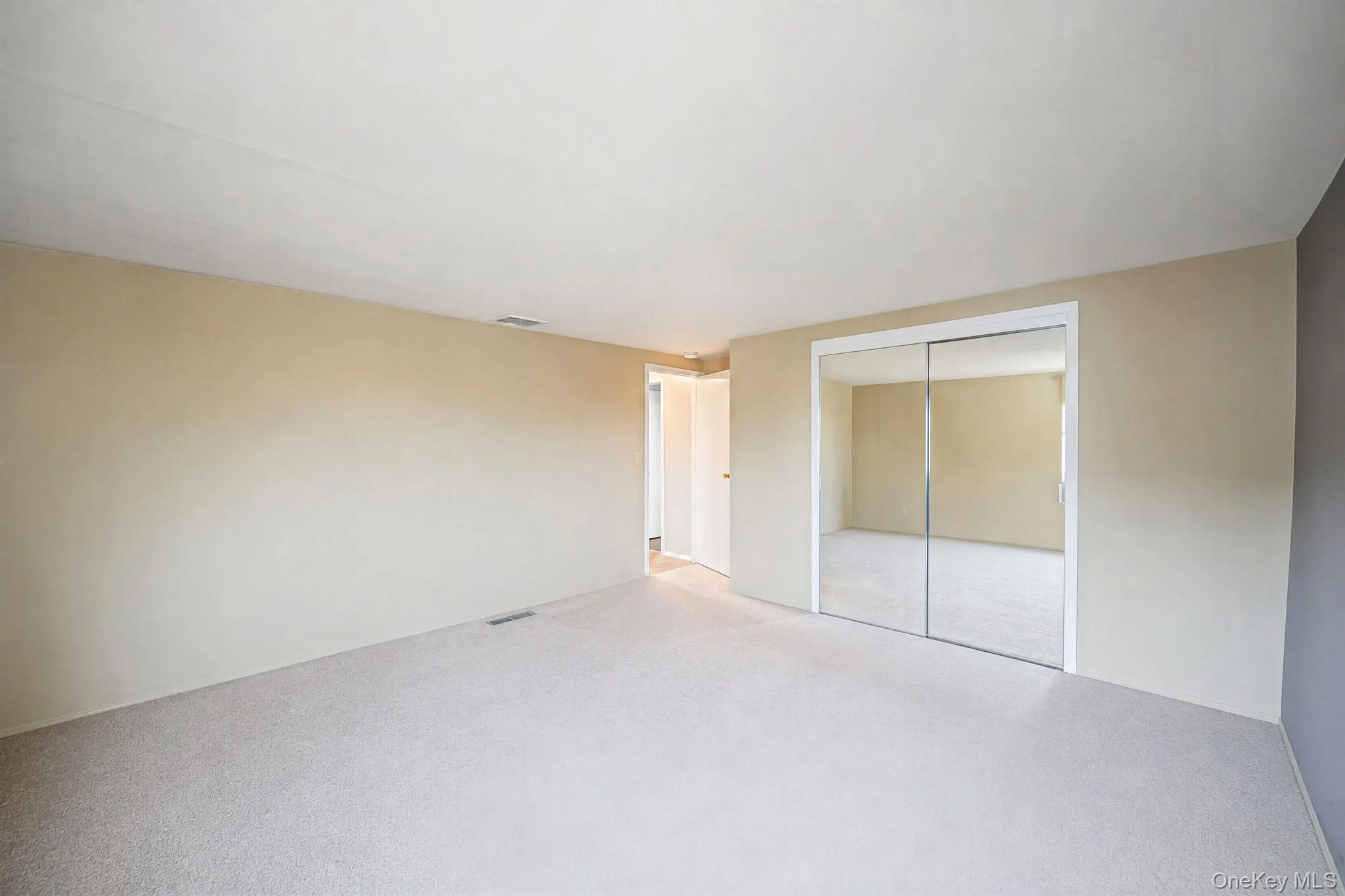 407 Argyle Road, Hempstead, NY, 5 Bedrooms Bedrooms, 8 Rooms Rooms,2 BathroomsBathrooms,Residential,For Rent,Argyle,0,1042494 407 Argyle Road, Hempstead, NY, 5 Bedrooms Bedrooms, 8 Rooms Rooms,2 BathroomsBathrooms,Residential,For Rent,Argyle,0,1042494