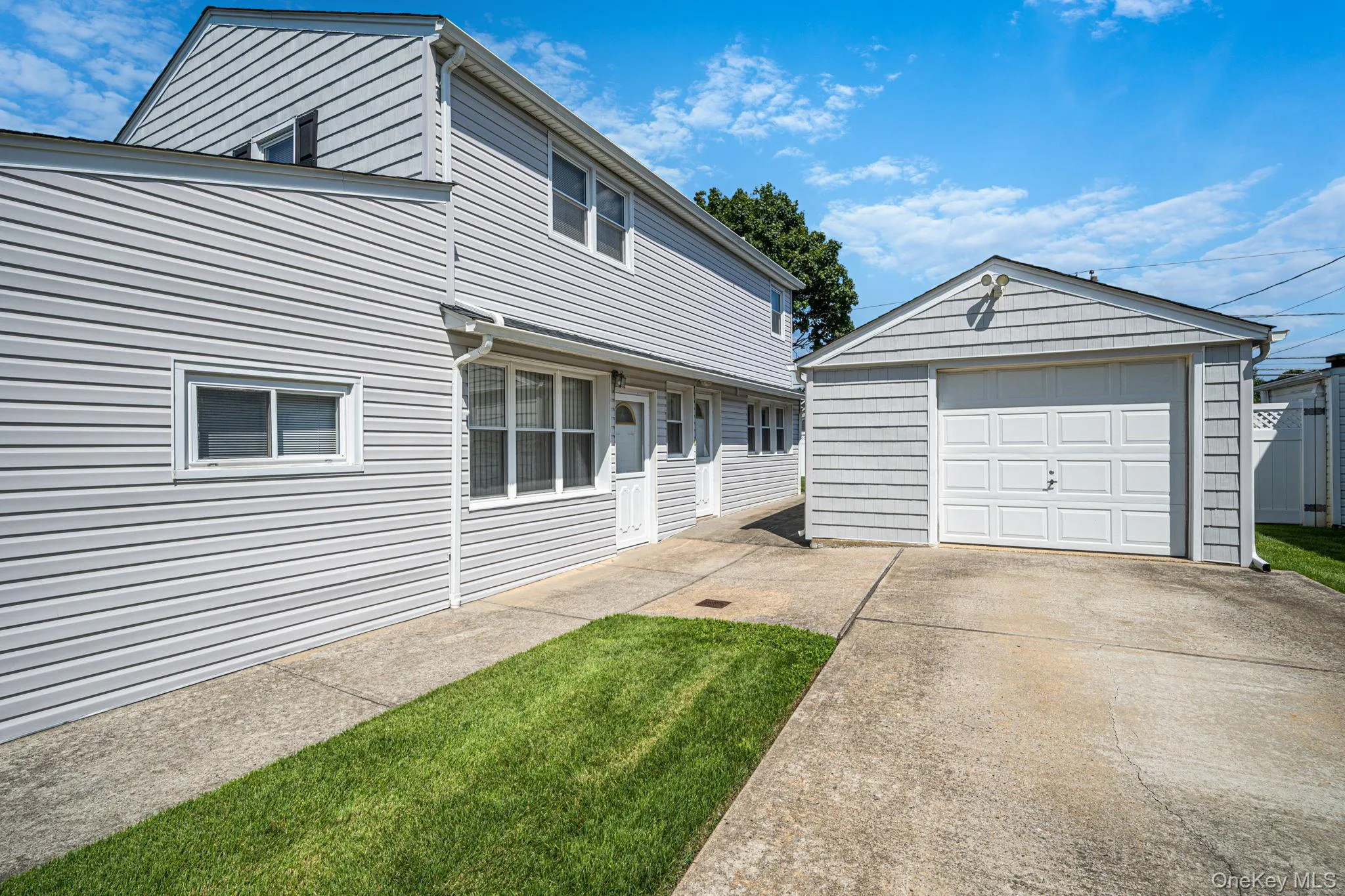 407 Argyle Road, Hempstead, NY, 5 Bedrooms Bedrooms, 8 Rooms Rooms,2 BathroomsBathrooms,Residential,For Rent,Argyle,0,1042494 407 Argyle Road, Hempstead, NY, 5 Bedrooms Bedrooms, 8 Rooms Rooms,2 BathroomsBathrooms,Residential,For Rent,Argyle,0,1042494