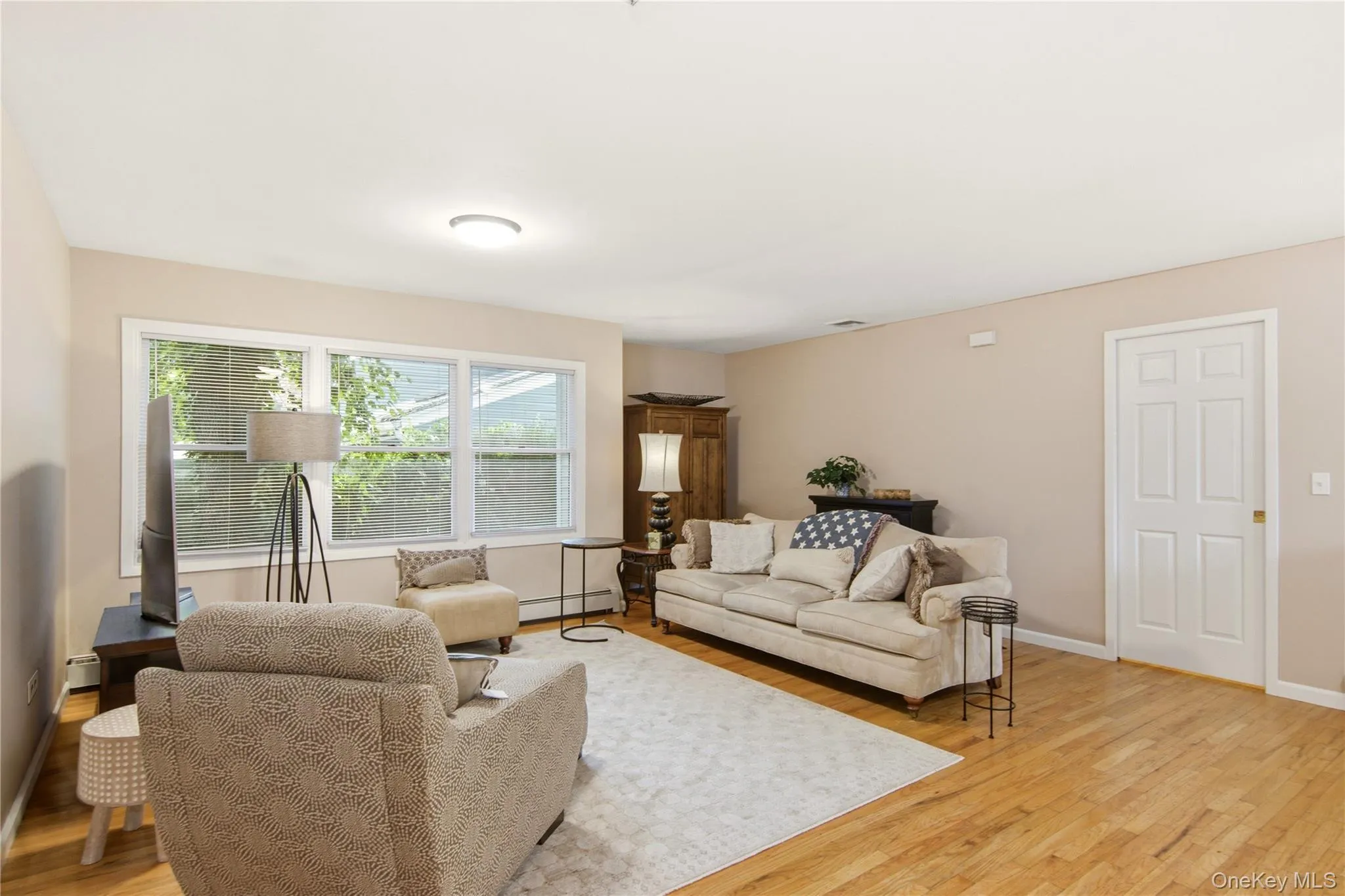 301 Laurel Road, Huntington, NY, 3 Bedrooms Bedrooms, 8 Rooms Rooms,2 BathroomsBathrooms,Residential,For Rent,Laurel,0,1042495 301 Laurel Road, Huntington, NY, 3 Bedrooms Bedrooms, 8 Rooms Rooms,2 BathroomsBathrooms,Residential,For Rent,Laurel,0,1042495