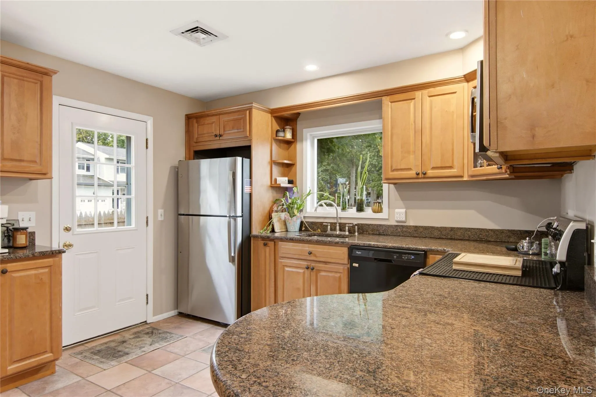301 Laurel Road, Huntington, NY, 3 Bedrooms Bedrooms, 8 Rooms Rooms,2 BathroomsBathrooms,Residential,For Rent,Laurel,0,1042495 301 Laurel Road, Huntington, NY, 3 Bedrooms Bedrooms, 8 Rooms Rooms,2 BathroomsBathrooms,Residential,For Rent,Laurel,0,1042495