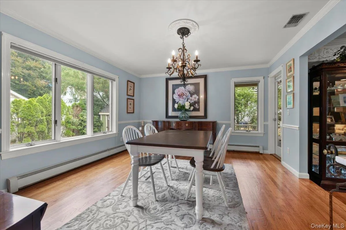 60 Lafayette Avenue, Oyster Bay, NY, 4 Bedrooms Bedrooms, 8 Rooms Rooms,3 BathroomsBathrooms,Residential,For Rent,Lafayette,0,1042500 60 Lafayette Avenue, Oyster Bay, NY, 4 Bedrooms Bedrooms, 8 Rooms Rooms,3 BathroomsBathrooms,Residential,For Rent,Lafayette,0,1042500