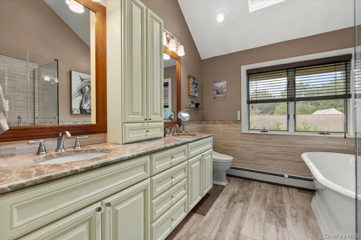 60 Lafayette Avenue, Oyster Bay, NY, 4 Bedrooms Bedrooms, 8 Rooms Rooms,3 BathroomsBathrooms,Residential,For Rent,Lafayette,0,1042500 60 Lafayette Avenue, Oyster Bay, NY, 4 Bedrooms Bedrooms, 8 Rooms Rooms,3 BathroomsBathrooms,Residential,For Rent,Lafayette,0,1042500