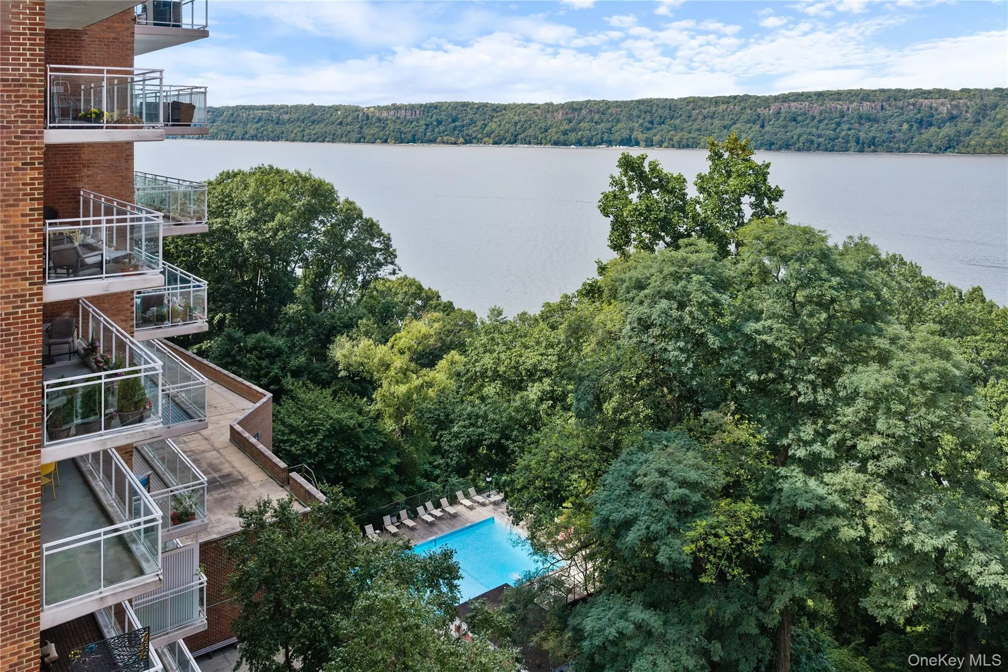 2575 Palisade Avenue, New York, NY, 1 Bedroom Bedrooms, 3 Rooms Rooms,1 BathroomBathrooms,Residential,For Rent,Palisade,0,1042501 2575 Palisade Avenue, New York, NY, 1 Bedroom Bedrooms, 3 Rooms Rooms,1 BathroomBathrooms,Residential,For Rent,Palisade,0,1042501