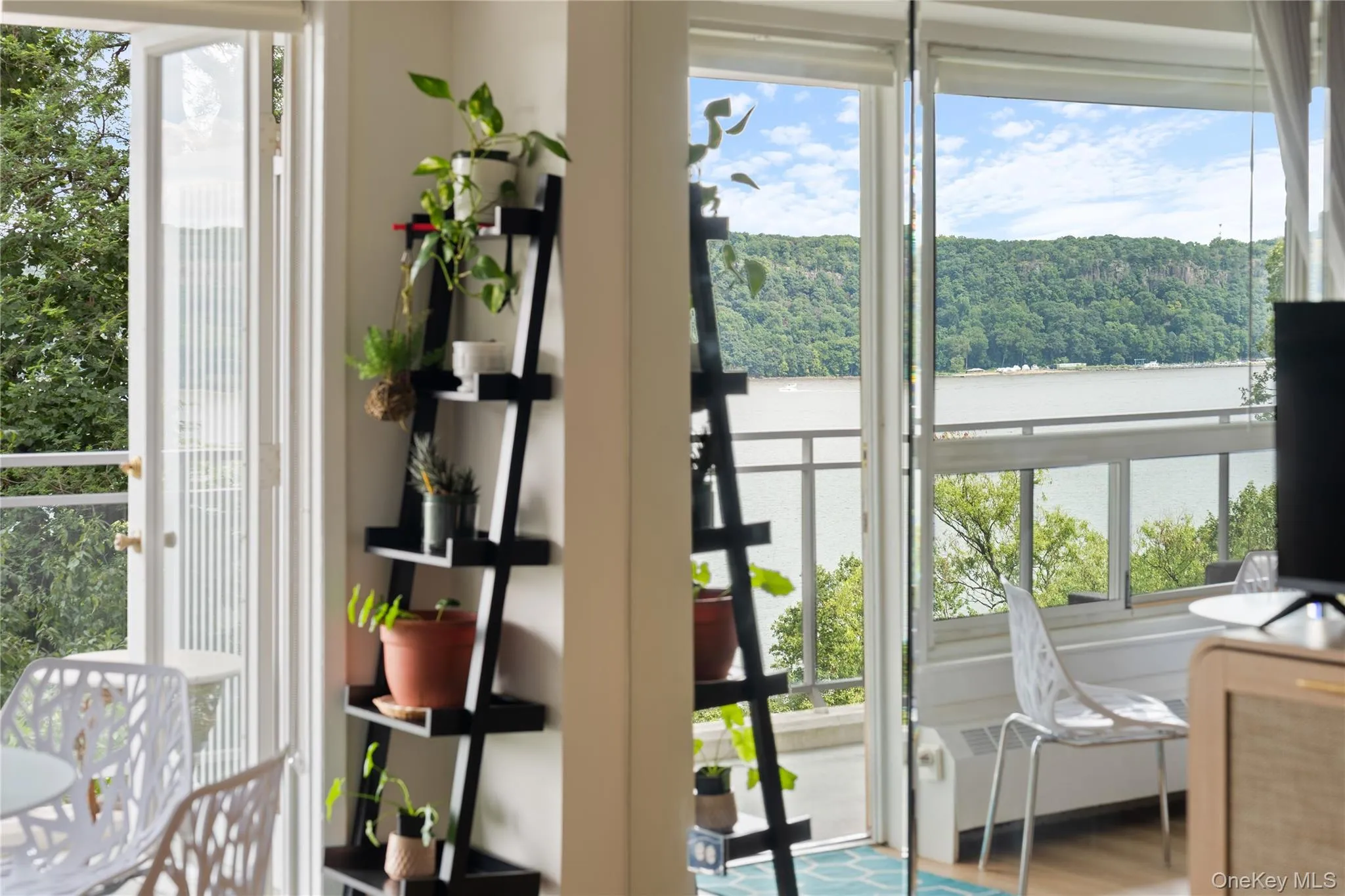 2575 Palisade Avenue, New York, NY, 1 Bedroom Bedrooms, 3 Rooms Rooms,1 BathroomBathrooms,Residential,For Rent,Palisade,0,1042501 2575 Palisade Avenue, New York, NY, 1 Bedroom Bedrooms, 3 Rooms Rooms,1 BathroomBathrooms,Residential,For Rent,Palisade,0,1042501