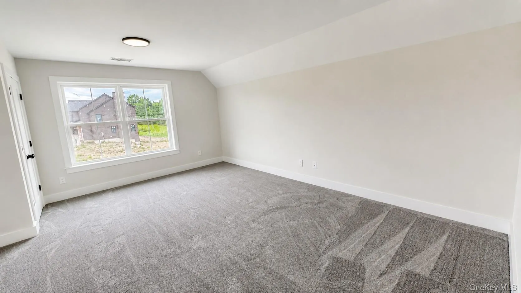 Bright second bedroom with generous windows, creating a light filled and comfortable retreat. Bright second bedroom with generous windows, creating a light filled and comfortable retreat.
