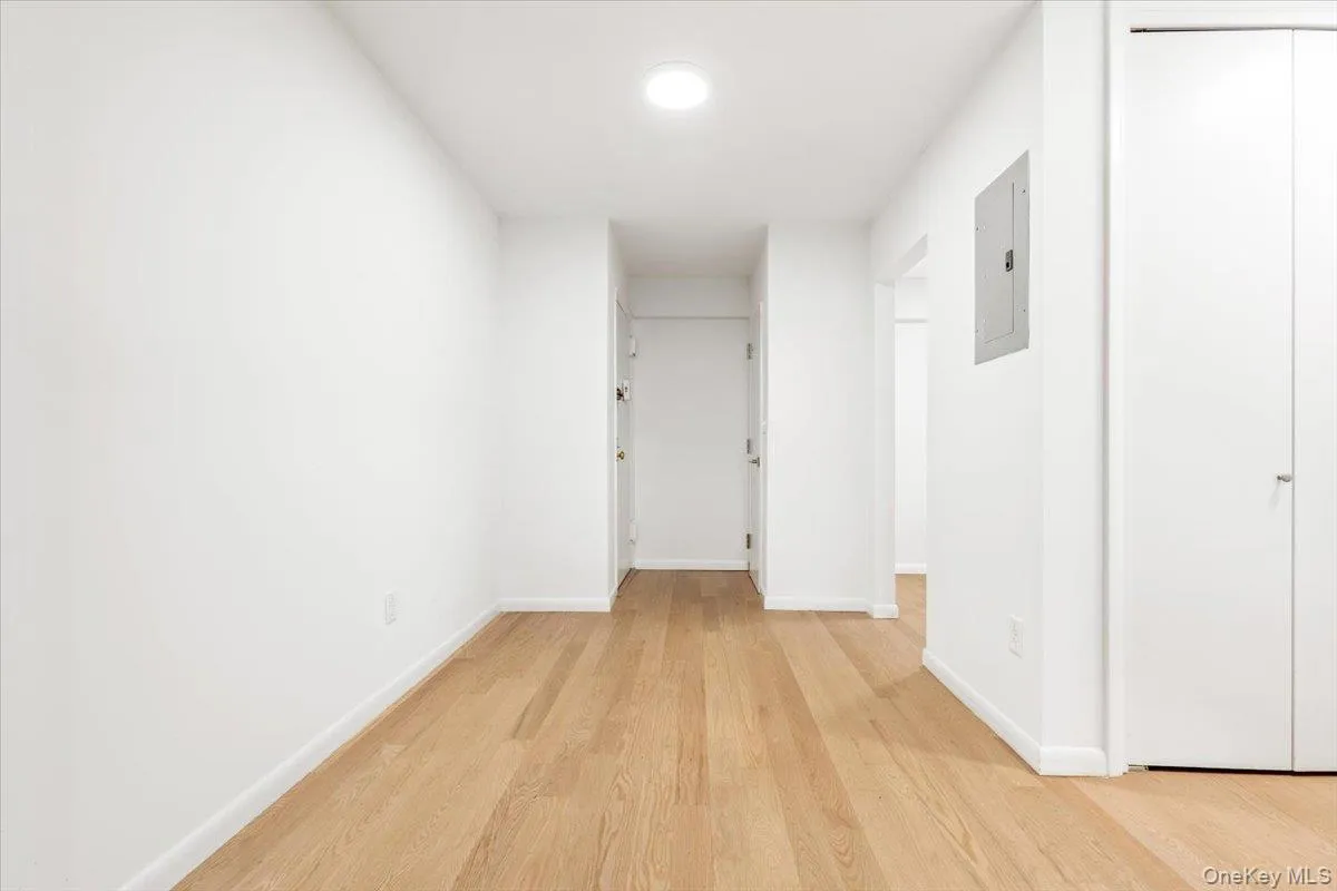 601 Kappock Street, New York, NY, 1 Bedroom Bedrooms, 3 Rooms Rooms,1 BathroomBathrooms,Residential,For Rent,Kappock,0,1042504 601 Kappock Street, New York, NY, 1 Bedroom Bedrooms, 3 Rooms Rooms,1 BathroomBathrooms,Residential,For Rent,Kappock,0,1042504