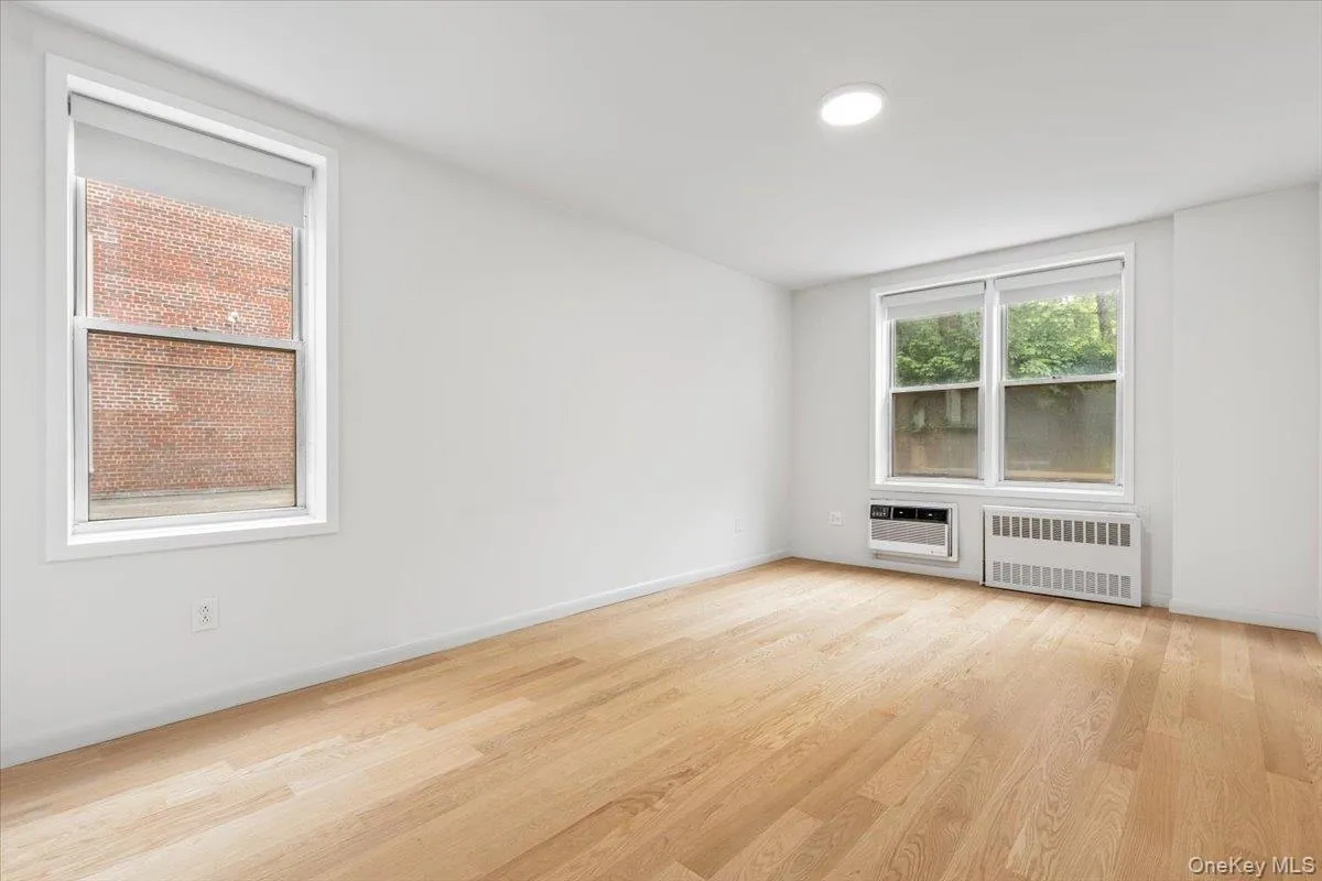 601 Kappock Street, New York, NY, 1 Bedroom Bedrooms, 3 Rooms Rooms,1 BathroomBathrooms,Residential,For Rent,Kappock,0,1042504 601 Kappock Street, New York, NY, 1 Bedroom Bedrooms, 3 Rooms Rooms,1 BathroomBathrooms,Residential,For Rent,Kappock,0,1042504