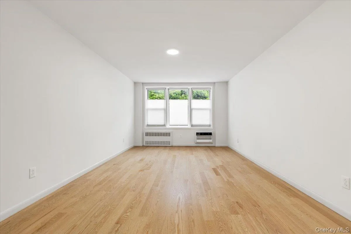 601 Kappock Street, New York, NY, 1 Bedroom Bedrooms, 3 Rooms Rooms,1 BathroomBathrooms,Residential,For Rent,Kappock,0,1042504 601 Kappock Street, New York, NY, 1 Bedroom Bedrooms, 3 Rooms Rooms,1 BathroomBathrooms,Residential,For Rent,Kappock,0,1042504