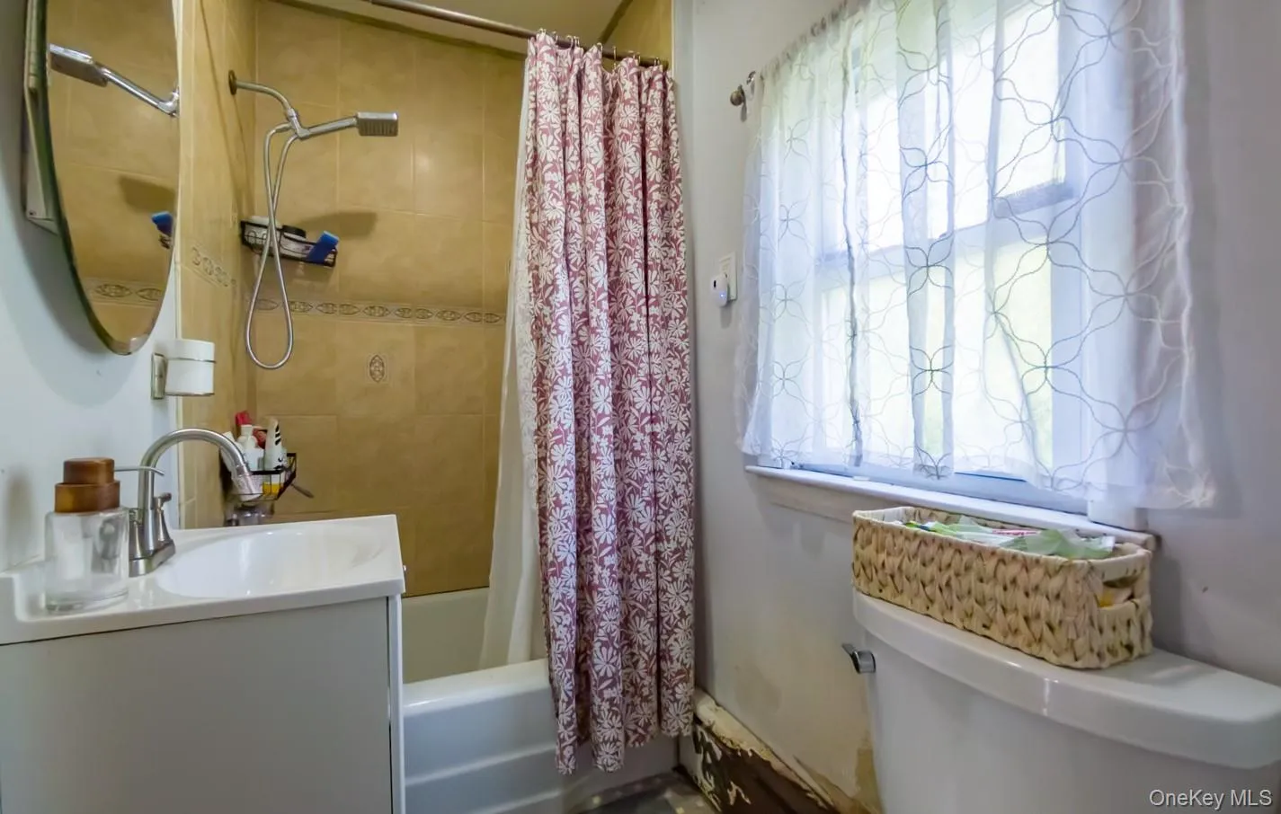 524 Simpson Place, Peekskill, NY, 3 Bedrooms Bedrooms, 6 Rooms Rooms,1 BathroomBathrooms,Residential,For Rent,Simpson,0,1042506 524 Simpson Place, Peekskill, NY, 3 Bedrooms Bedrooms, 6 Rooms Rooms,1 BathroomBathrooms,Residential,For Rent,Simpson,0,1042506