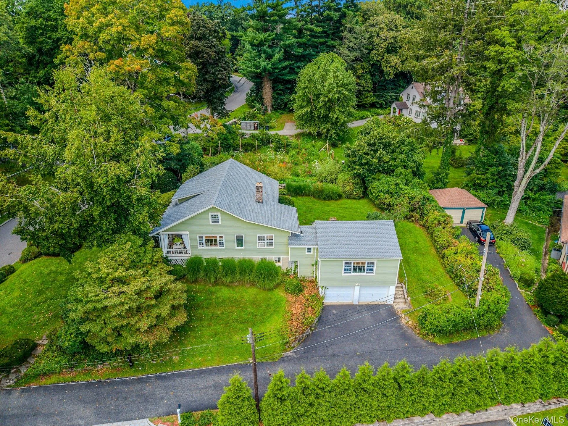 35 Grandview Avenue, Mount Pleasant, NY, 3 Bedrooms Bedrooms, 7 Rooms Rooms,1 BathroomBathrooms,Residential,For Rent,Grandview,0,1042508 35 Grandview Avenue, Mount Pleasant, NY, 3 Bedrooms Bedrooms, 7 Rooms Rooms,1 BathroomBathrooms,Residential,For Rent,Grandview,0,1042508