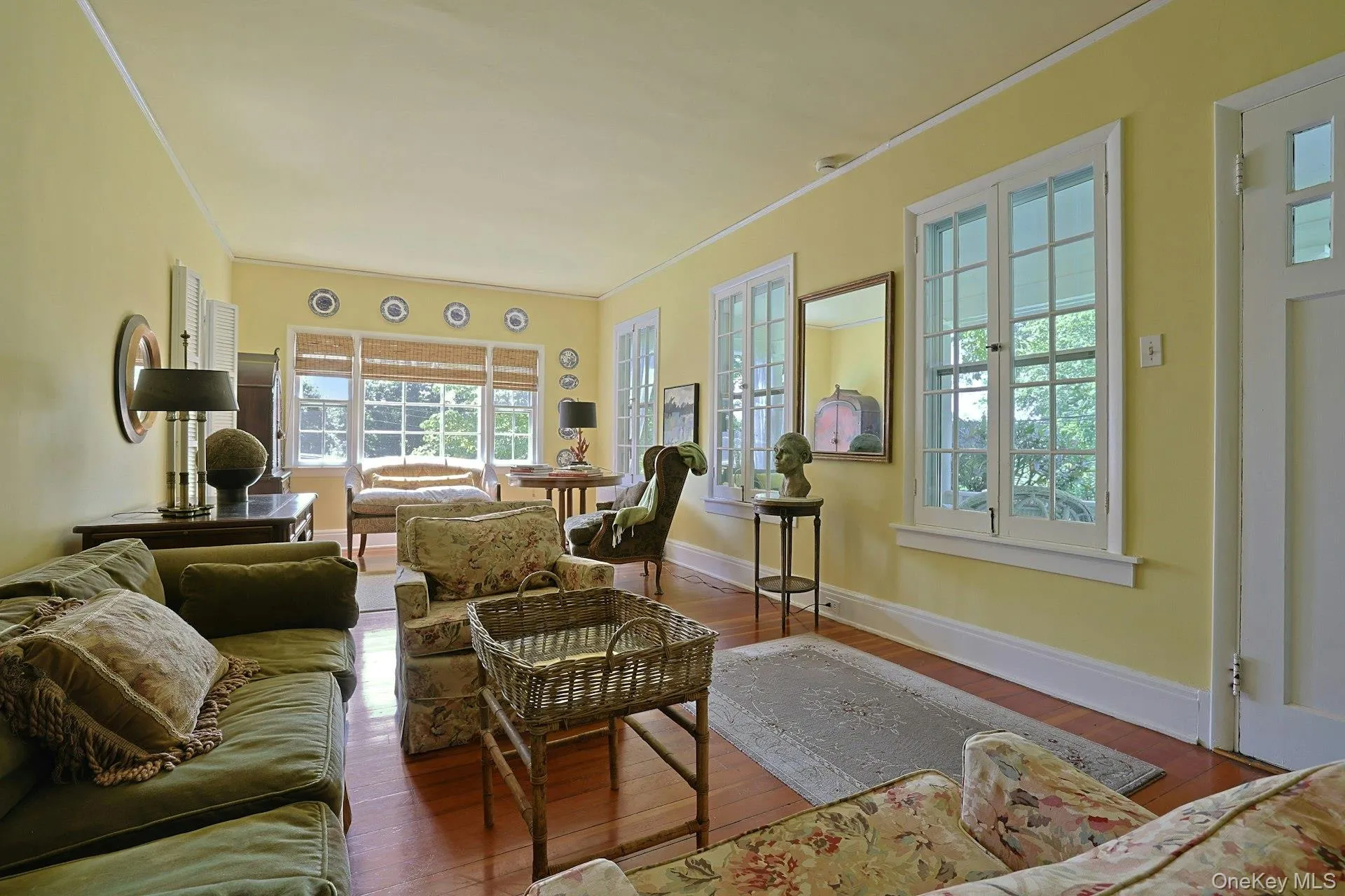35 Grandview Avenue, Mount Pleasant, NY, 3 Bedrooms Bedrooms, 7 Rooms Rooms,1 BathroomBathrooms,Residential,For Rent,Grandview,0,1042508 35 Grandview Avenue, Mount Pleasant, NY, 3 Bedrooms Bedrooms, 7 Rooms Rooms,1 BathroomBathrooms,Residential,For Rent,Grandview,0,1042508