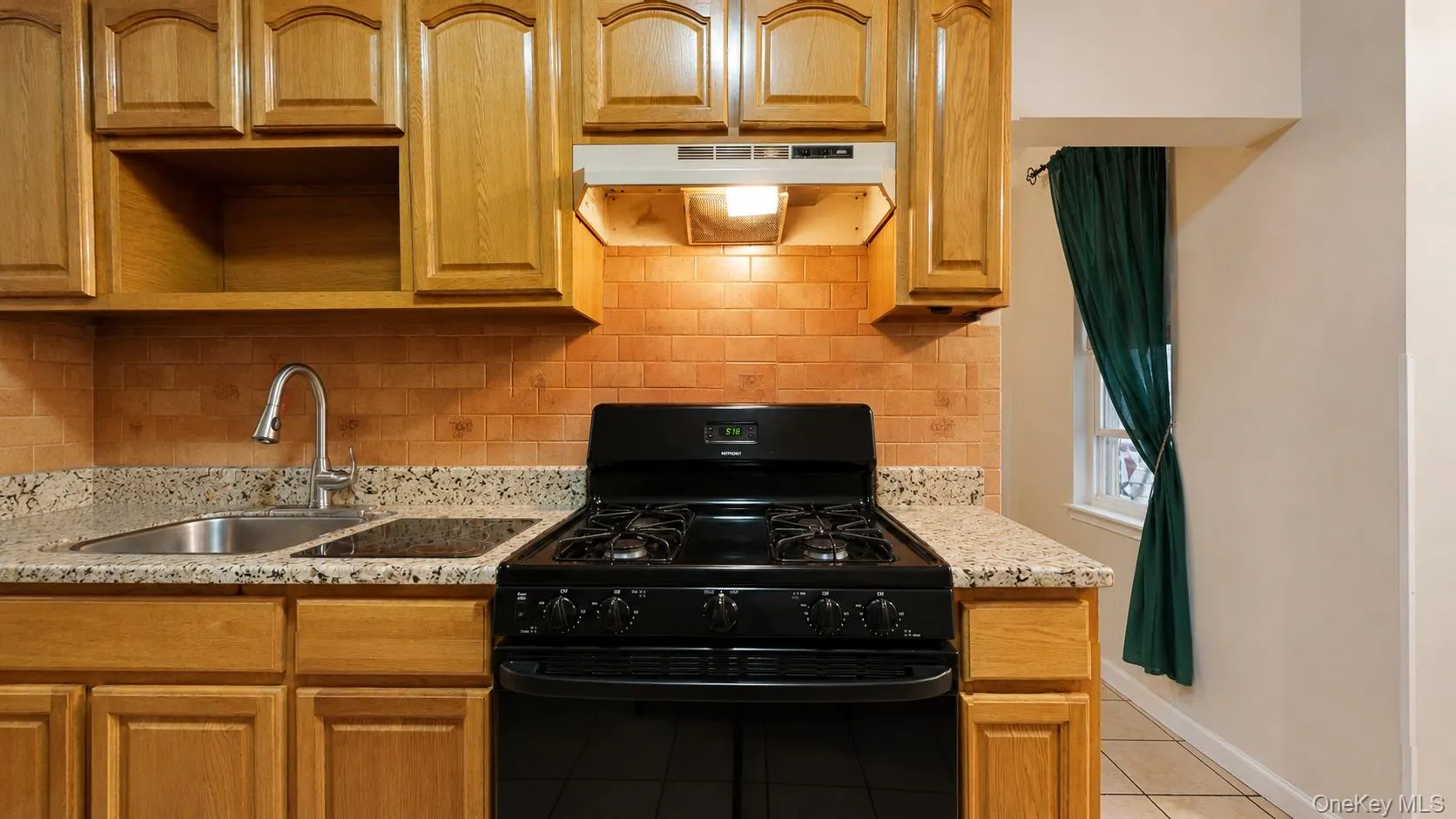 9408 Forbell Street, New York, NY, 3 Bedrooms Bedrooms, 8 Rooms Rooms,1 BathroomBathrooms,Residential,For Rent,Forbell,0,1042514 9408 Forbell Street, New York, NY, 3 Bedrooms Bedrooms, 8 Rooms Rooms,1 BathroomBathrooms,Residential,For Rent,Forbell,0,1042514