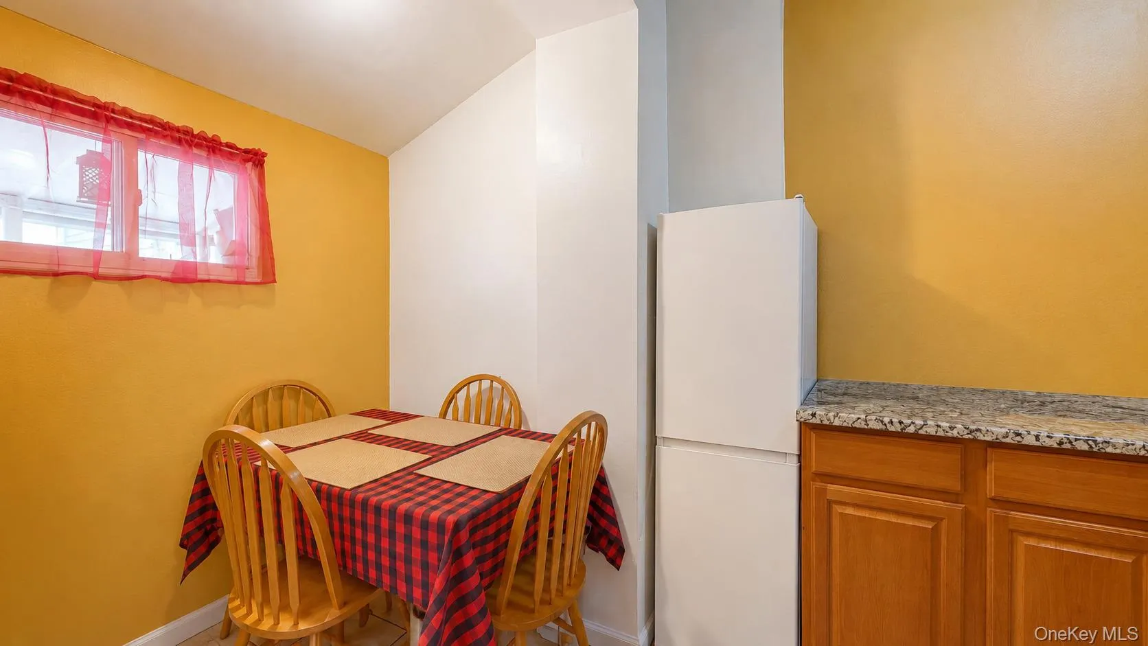 9408 Forbell Street, New York, NY, 3 Bedrooms Bedrooms, 8 Rooms Rooms,1 BathroomBathrooms,Residential,For Rent,Forbell,0,1042514 9408 Forbell Street, New York, NY, 3 Bedrooms Bedrooms, 8 Rooms Rooms,1 BathroomBathrooms,Residential,For Rent,Forbell,0,1042514
