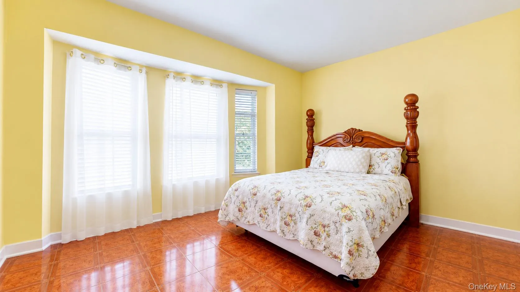 9408 Forbell Street, New York, NY, 3 Bedrooms Bedrooms, 8 Rooms Rooms,1 BathroomBathrooms,Residential,For Rent,Forbell,0,1042514 9408 Forbell Street, New York, NY, 3 Bedrooms Bedrooms, 8 Rooms Rooms,1 BathroomBathrooms,Residential,For Rent,Forbell,0,1042514