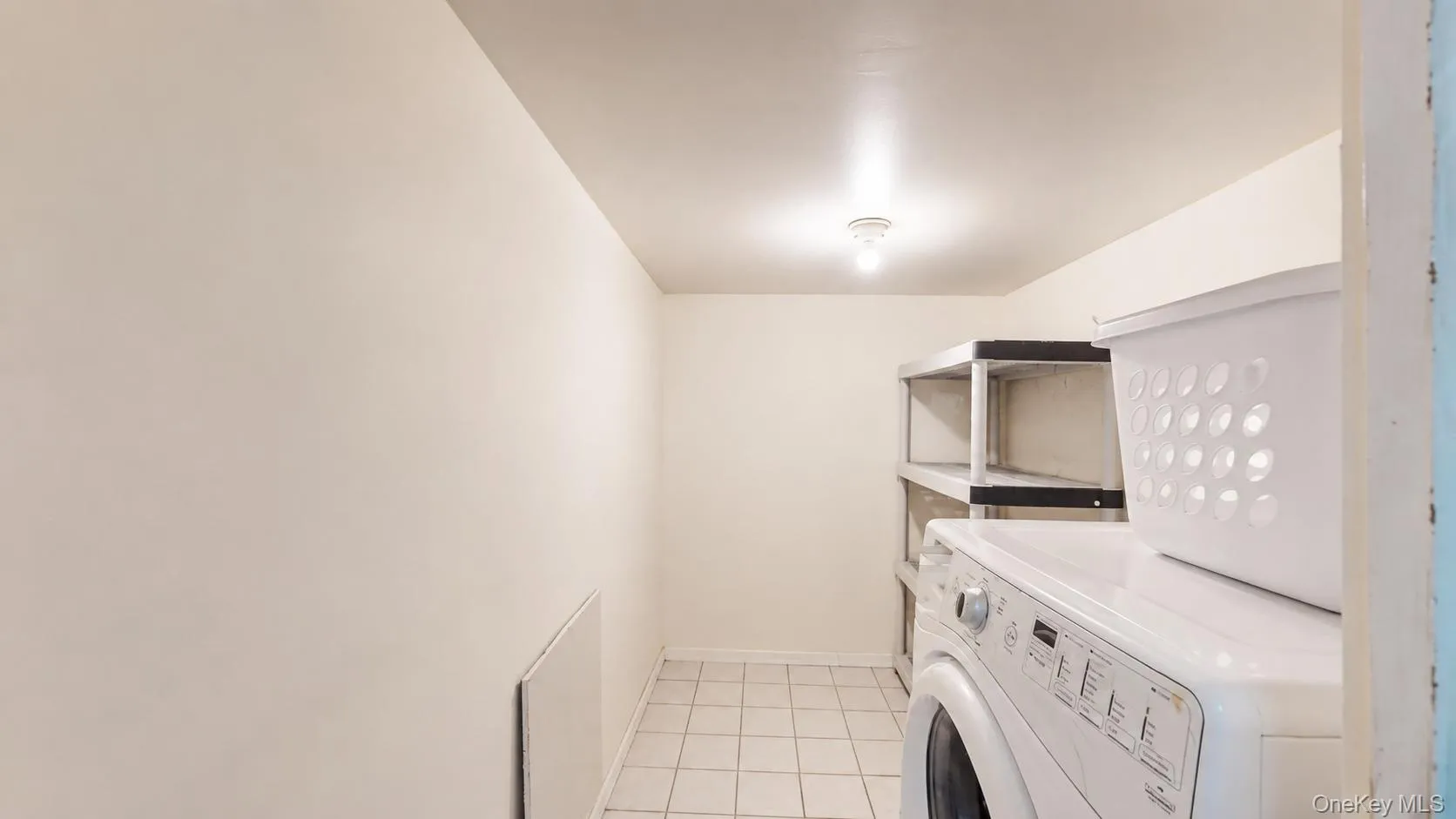 9408 Forbell Street, New York, NY, 3 Bedrooms Bedrooms, 8 Rooms Rooms,1 BathroomBathrooms,Residential,For Rent,Forbell,0,1042514 9408 Forbell Street, New York, NY, 3 Bedrooms Bedrooms, 8 Rooms Rooms,1 BathroomBathrooms,Residential,For Rent,Forbell,0,1042514