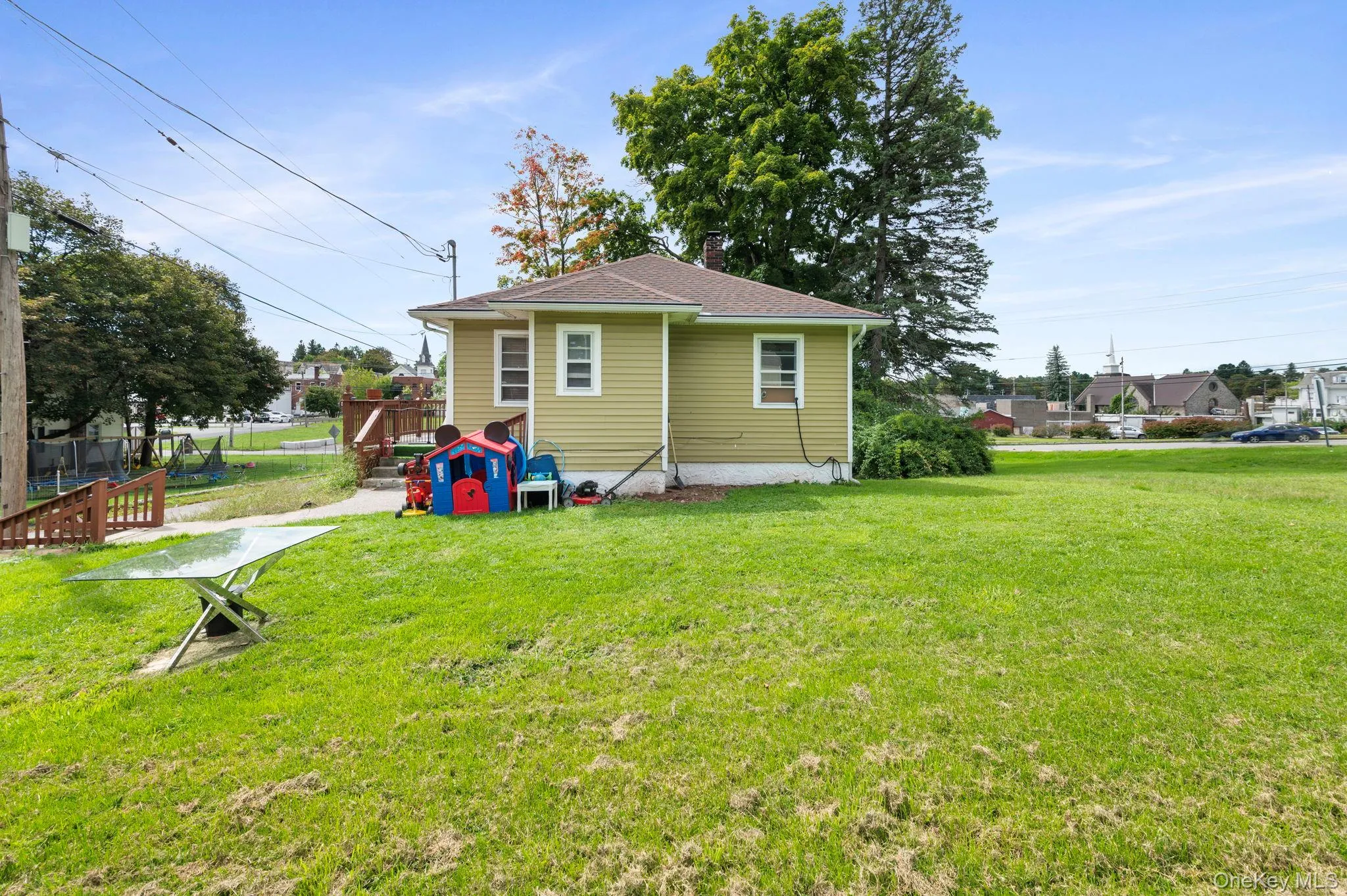 Large side lawn Large side lawn