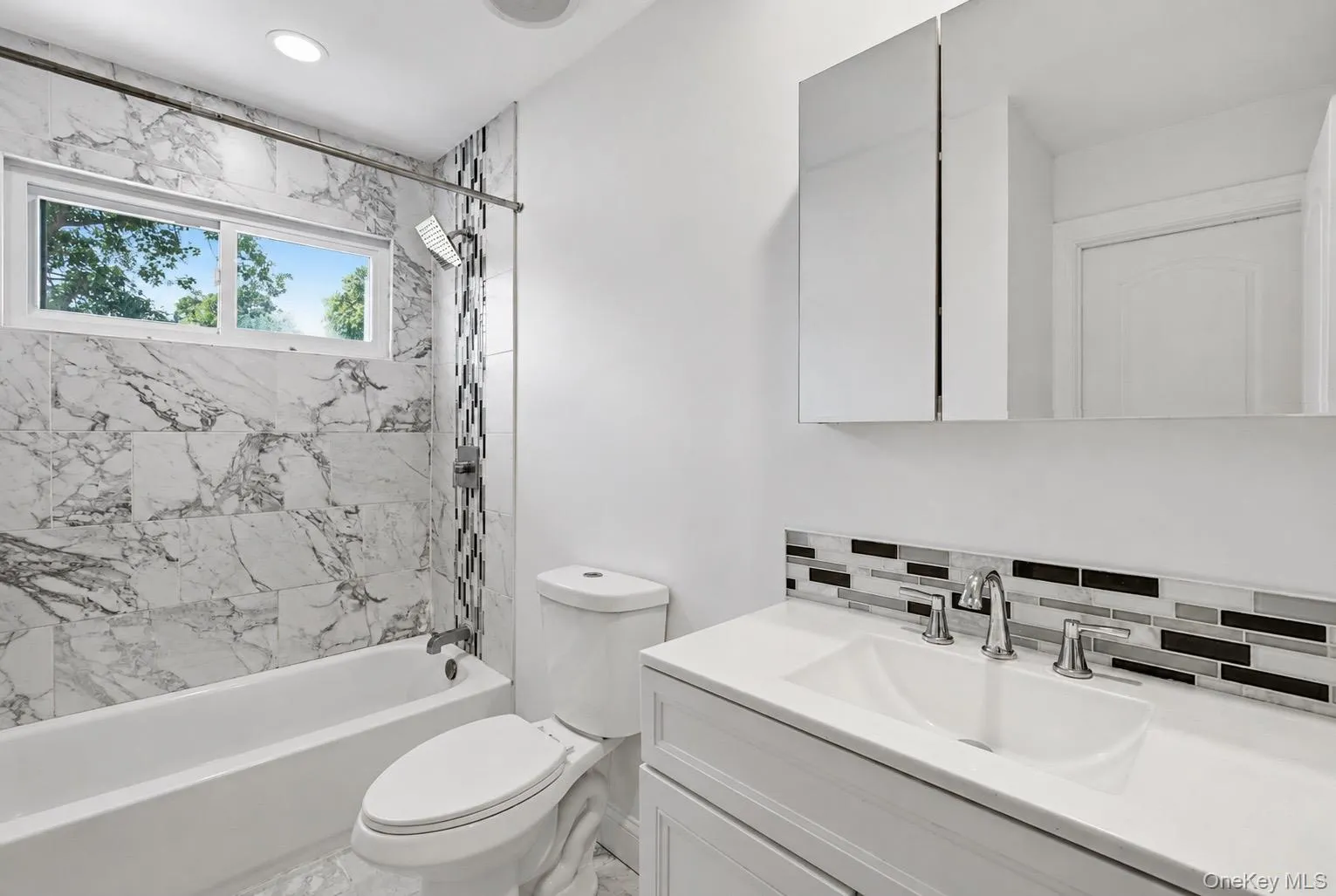 38 Golden Gate Drive, Brookhaven, NY, 6 Bedrooms Bedrooms, 10 Rooms Rooms,3 BathroomsBathrooms,Residential,For Rent,Golden Gate,0,1042520 38 Golden Gate Drive, Brookhaven, NY, 6 Bedrooms Bedrooms, 10 Rooms Rooms,3 BathroomsBathrooms,Residential,For Rent,Golden Gate,0,1042520