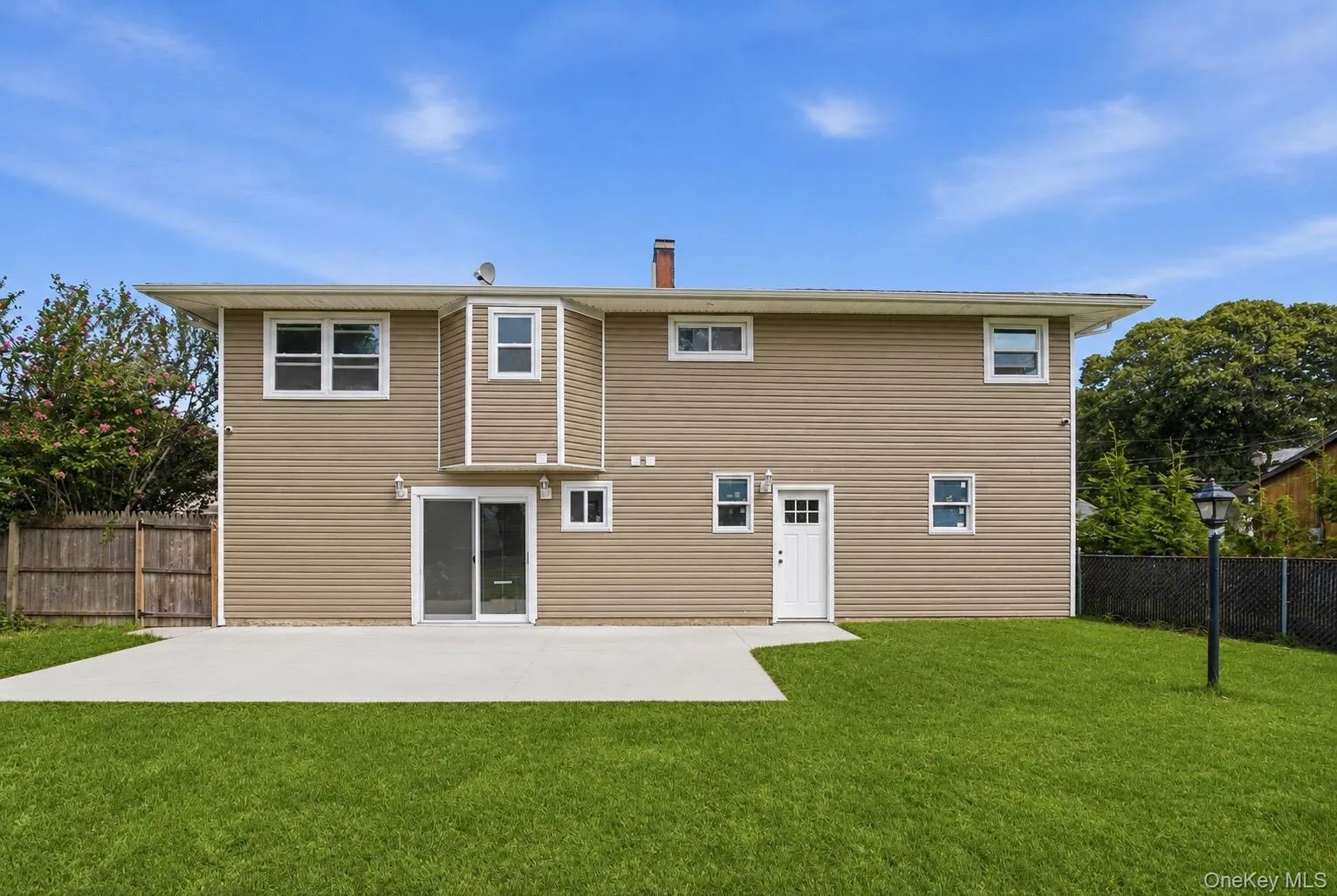 38 Golden Gate Drive, Brookhaven, NY, 6 Bedrooms Bedrooms, 10 Rooms Rooms,3 BathroomsBathrooms,Residential,For Rent,Golden Gate,0,1042520 38 Golden Gate Drive, Brookhaven, NY, 6 Bedrooms Bedrooms, 10 Rooms Rooms,3 BathroomsBathrooms,Residential,For Rent,Golden Gate,0,1042520