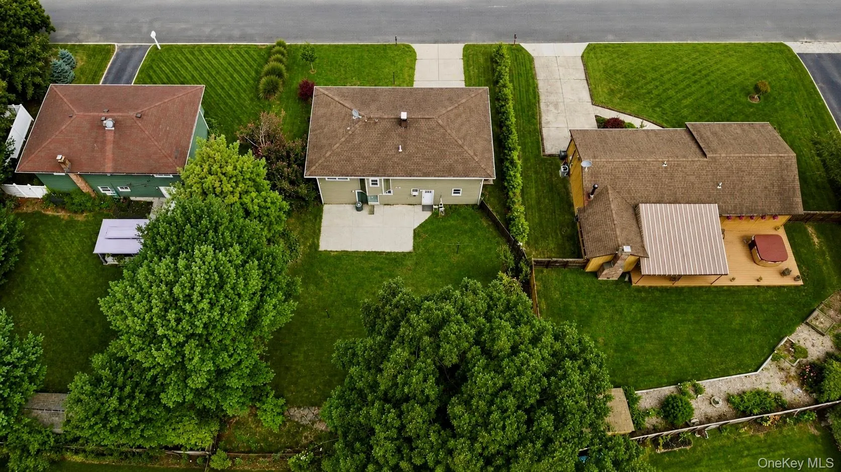 38 Golden Gate Drive, Brookhaven, NY, 6 Bedrooms Bedrooms, 10 Rooms Rooms,3 BathroomsBathrooms,Residential,For Rent,Golden Gate,0,1042520 38 Golden Gate Drive, Brookhaven, NY, 6 Bedrooms Bedrooms, 10 Rooms Rooms,3 BathroomsBathrooms,Residential,For Rent,Golden Gate,0,1042520