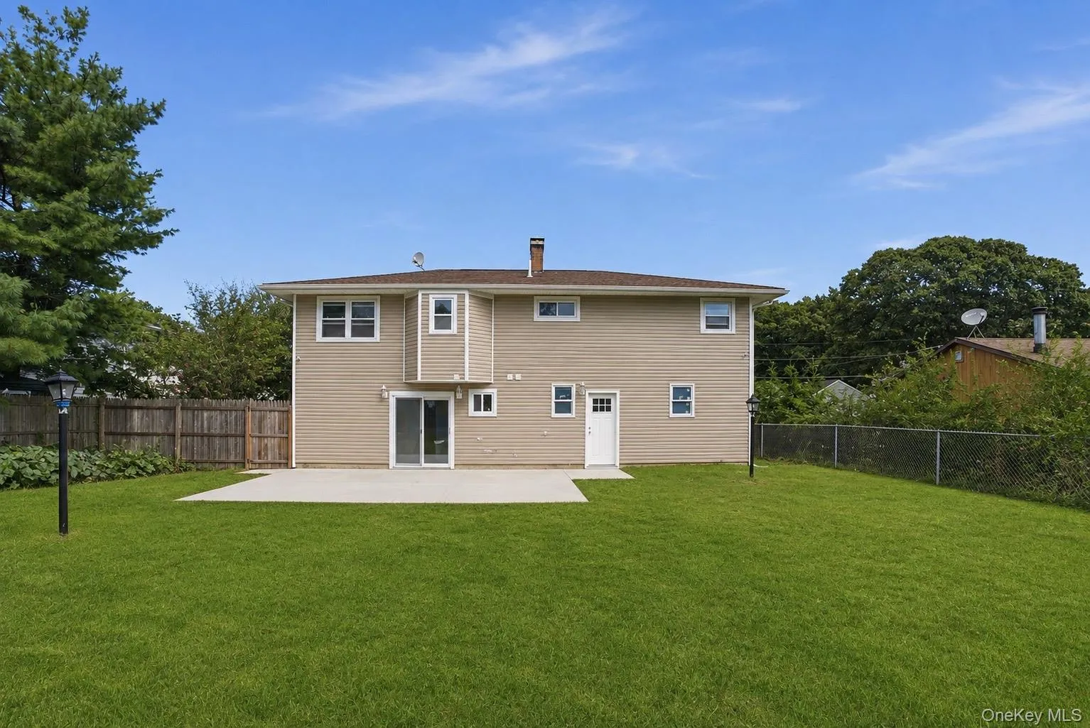 38 Golden Gate Drive, Brookhaven, NY, 6 Bedrooms Bedrooms, 10 Rooms Rooms,3 BathroomsBathrooms,Residential,For Rent,Golden Gate,0,1042520 38 Golden Gate Drive, Brookhaven, NY, 6 Bedrooms Bedrooms, 10 Rooms Rooms,3 BathroomsBathrooms,Residential,For Rent,Golden Gate,0,1042520