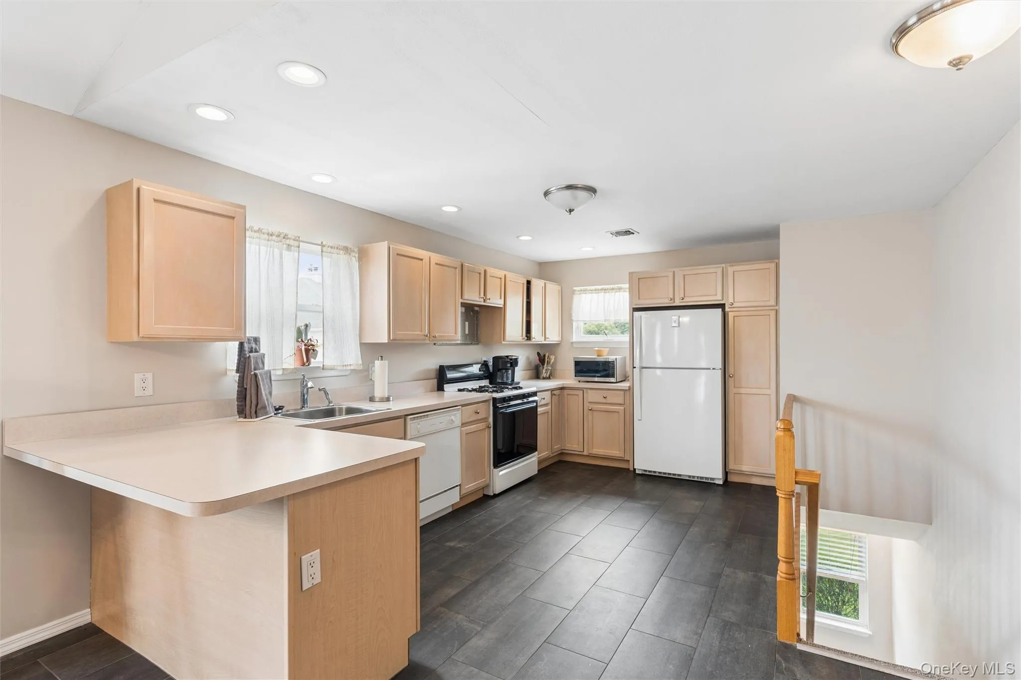 3002 Willow Pond Drive, Riverhead, NY, 2 Bedrooms Bedrooms, 4 Rooms Rooms,2 BathroomsBathrooms,Residential Lease,For Rent,Willow Pond,0,1042524 3002 Willow Pond Drive, Riverhead, NY, 2 Bedrooms Bedrooms, 4 Rooms Rooms,2 BathroomsBathrooms,Residential Lease,For Rent,Willow Pond,0,1042524