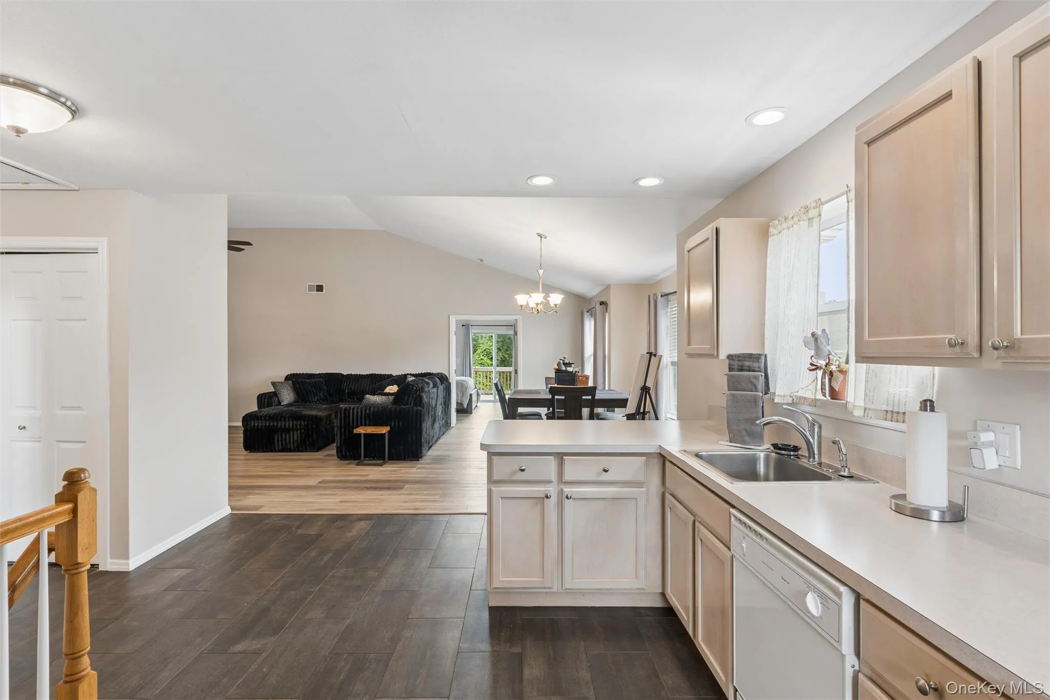 3002 Willow Pond Drive, Riverhead, NY, 2 Bedrooms Bedrooms, 4 Rooms Rooms,2 BathroomsBathrooms,Residential Lease,For Rent,Willow Pond,0,1042524 3002 Willow Pond Drive, Riverhead, NY, 2 Bedrooms Bedrooms, 4 Rooms Rooms,2 BathroomsBathrooms,Residential Lease,For Rent,Willow Pond,0,1042524