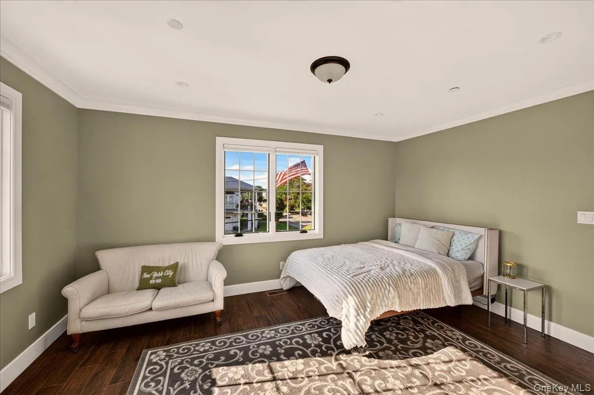 1 North Drive, Hempstead, NY, 7 Bedrooms Bedrooms, 15 Rooms Rooms,4 BathroomsBathrooms,Residential,For Rent,North,0,1042527 1 North Drive, Hempstead, NY, 7 Bedrooms Bedrooms, 15 Rooms Rooms,4 BathroomsBathrooms,Residential,For Rent,North,0,1042527