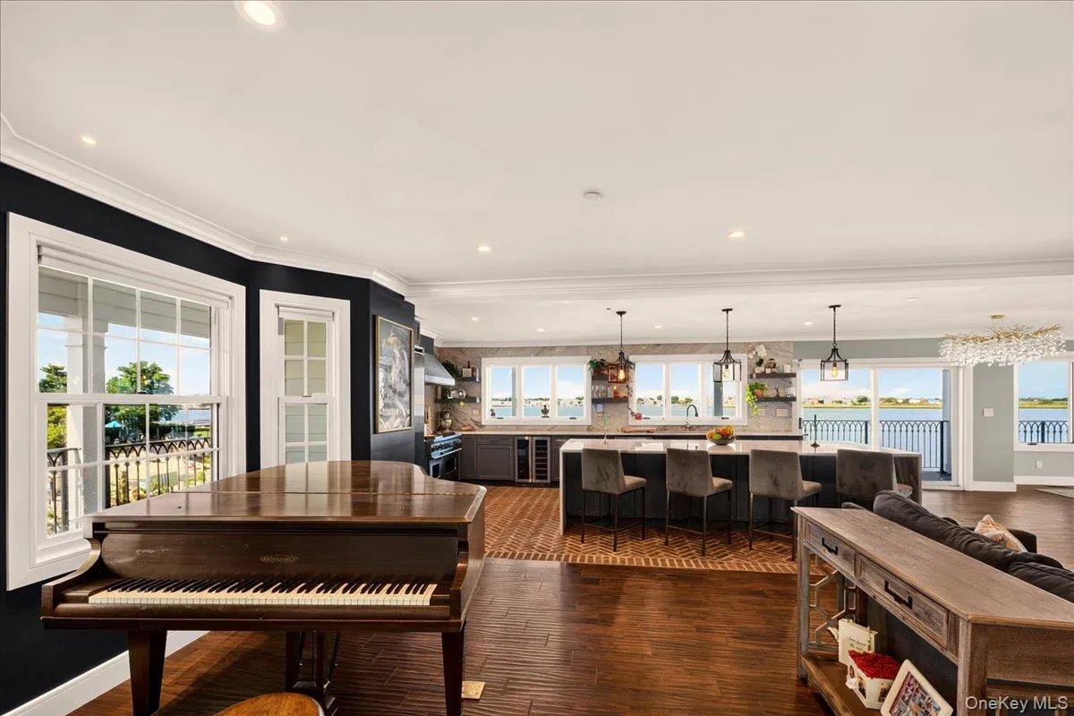 1 North Drive, Hempstead, NY, 7 Bedrooms Bedrooms, 15 Rooms Rooms,4 BathroomsBathrooms,Residential,For Rent,North,0,1042527 1 North Drive, Hempstead, NY, 7 Bedrooms Bedrooms, 15 Rooms Rooms,4 BathroomsBathrooms,Residential,For Rent,North,0,1042527