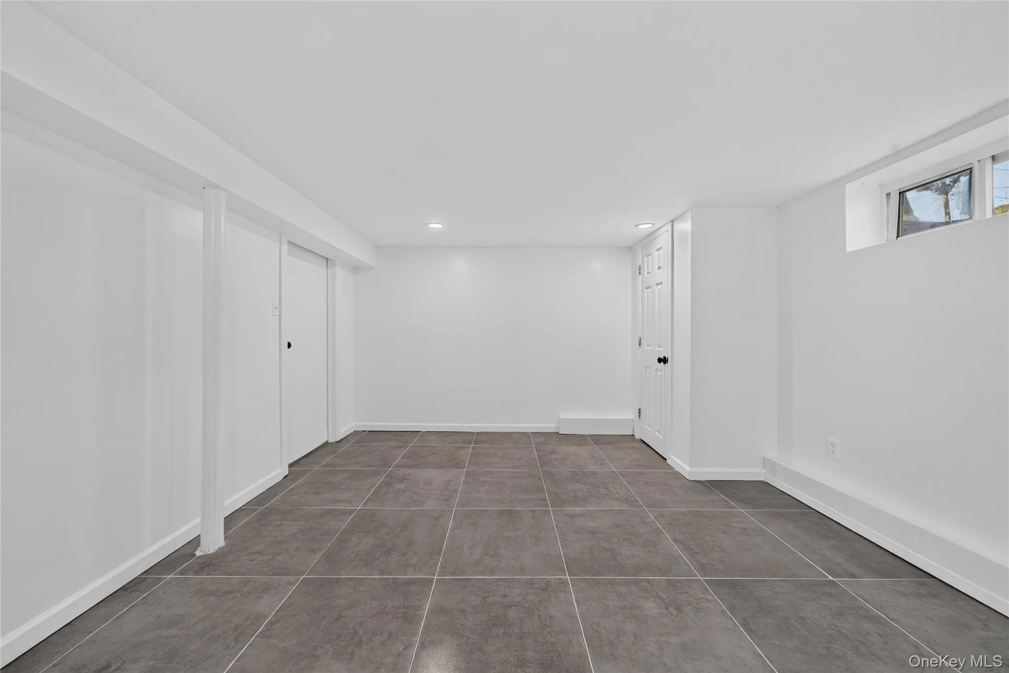 28 Roslyn Avenue, Brookhaven, NY, 3 Bedrooms Bedrooms, 7 Rooms Rooms,3 BathroomsBathrooms,Residential,For Rent,Roslyn,0,1042528 28 Roslyn Avenue, Brookhaven, NY, 3 Bedrooms Bedrooms, 7 Rooms Rooms,3 BathroomsBathrooms,Residential,For Rent,Roslyn,0,1042528
